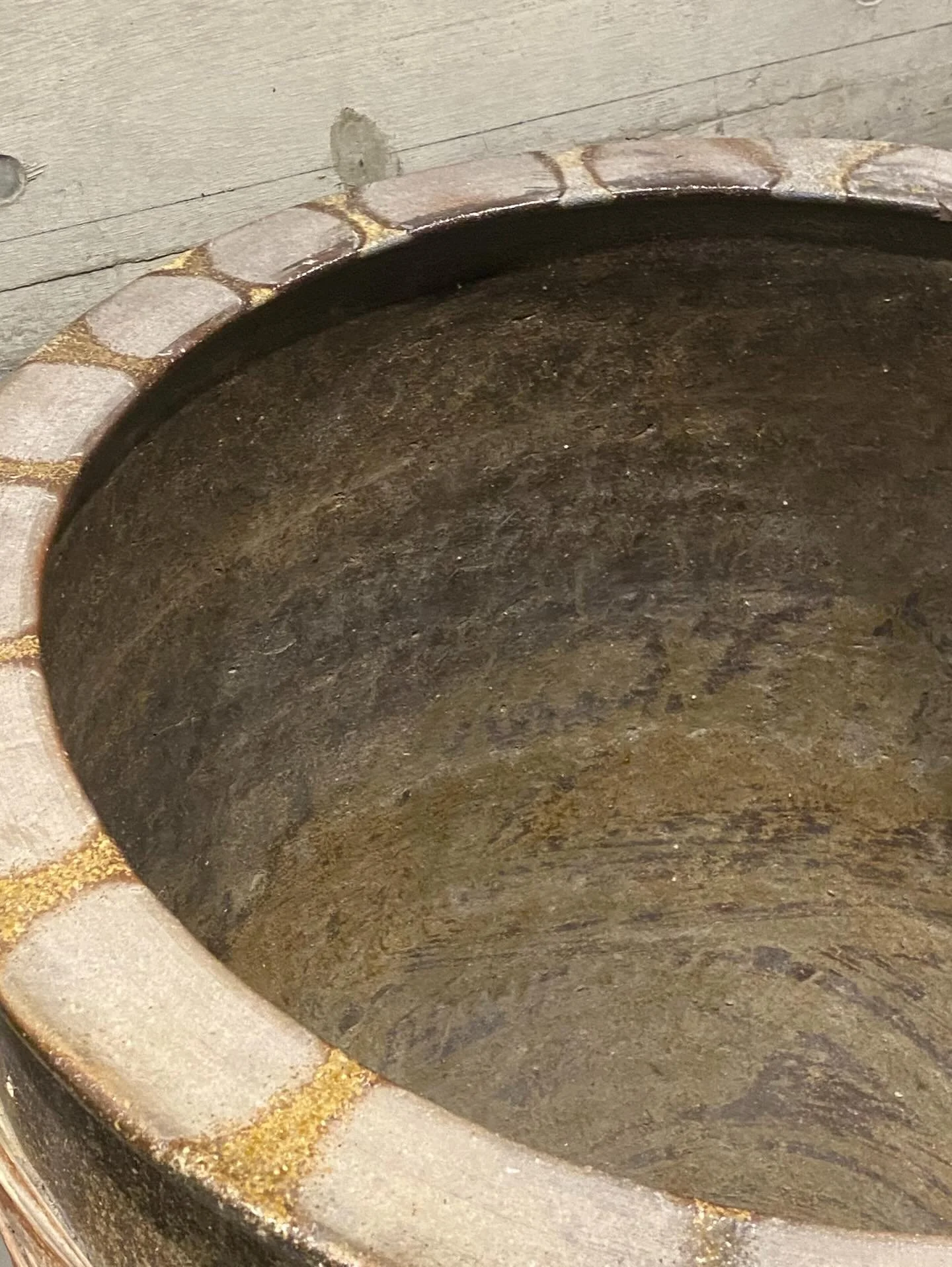 Catching up on posting here from a couple weeks ago&hellip;

We had a really wonderful time in Tokoname. With its industrial past it reminded me a lot of Stoke. Toilet factories and all! 

Myself and @hn.ceramics visited the studios of @hamasakanaoko