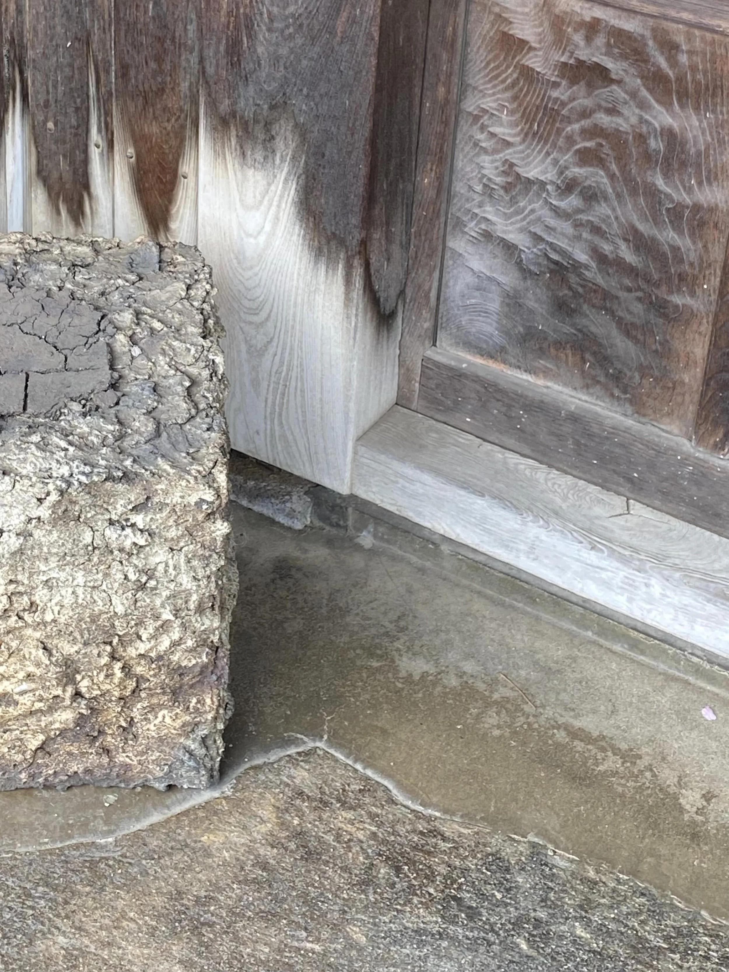 After Osaka, I went on to Tamba-Sasayama&hellip;

I visited John Dix Studio which was really interesting to see his set up. Then I went onto to visit the Old Tamba pottery museum (including some late Edo period slipware) and The Museum of Ceramic Art