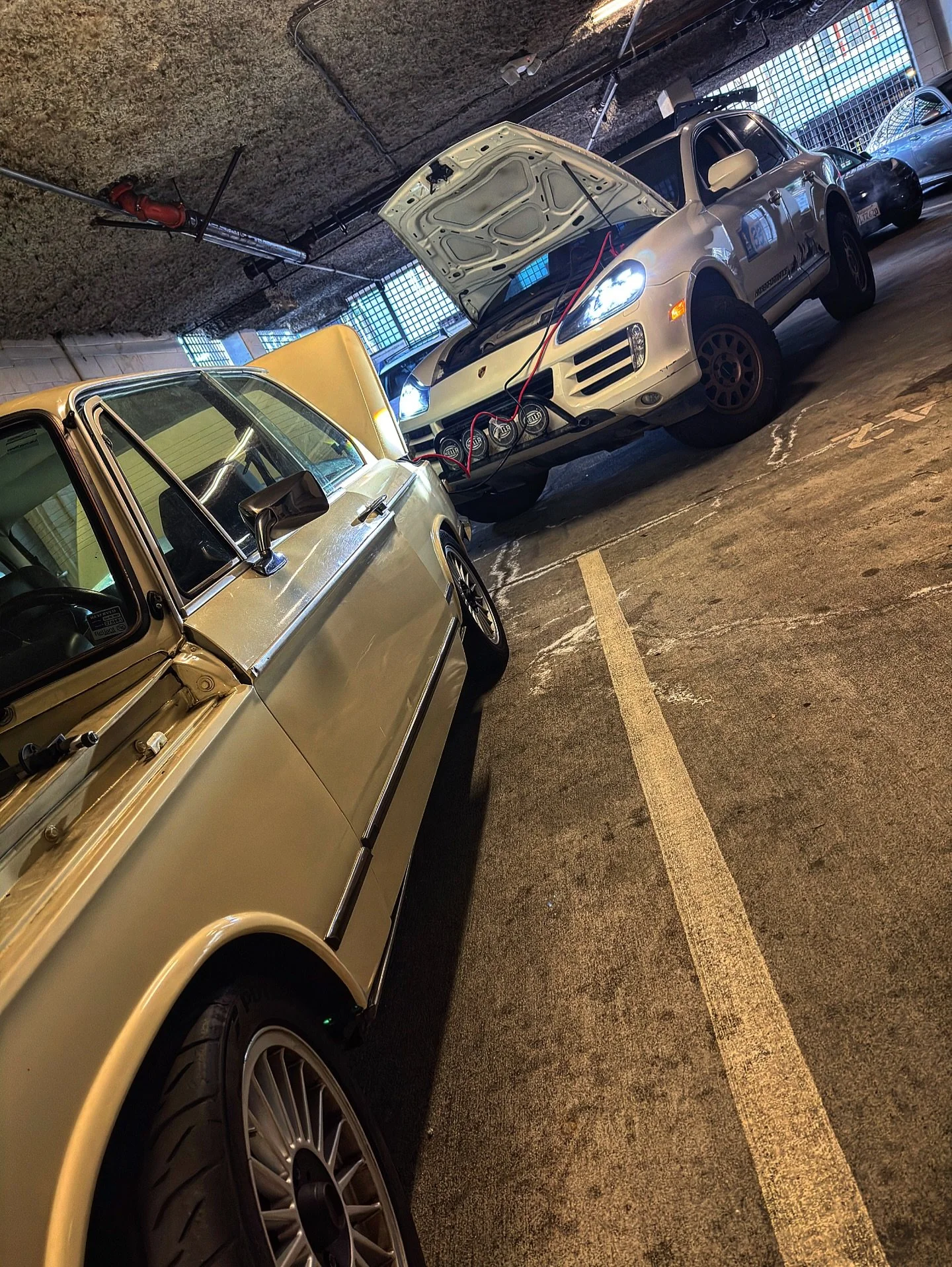 Project car to Project car rescue! 

#porsche #bmw #projectcar #porschecayenne #bmw02