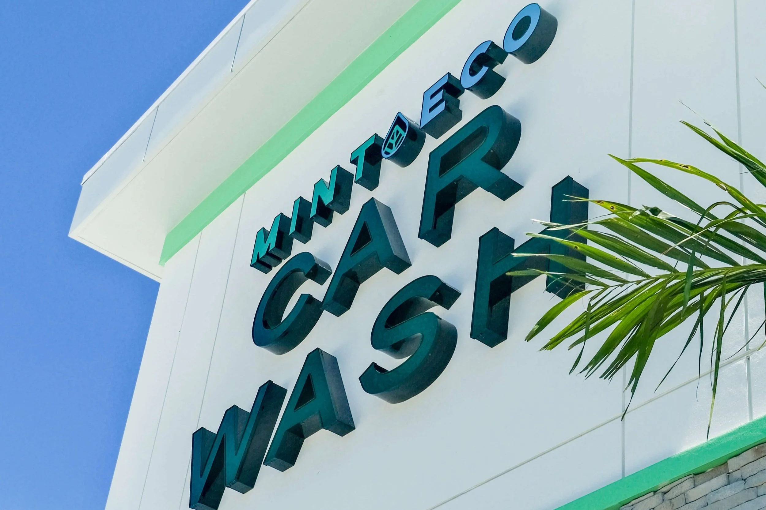 1950 Golden Lakes Blvd, West Palm Beach, FL, 33411