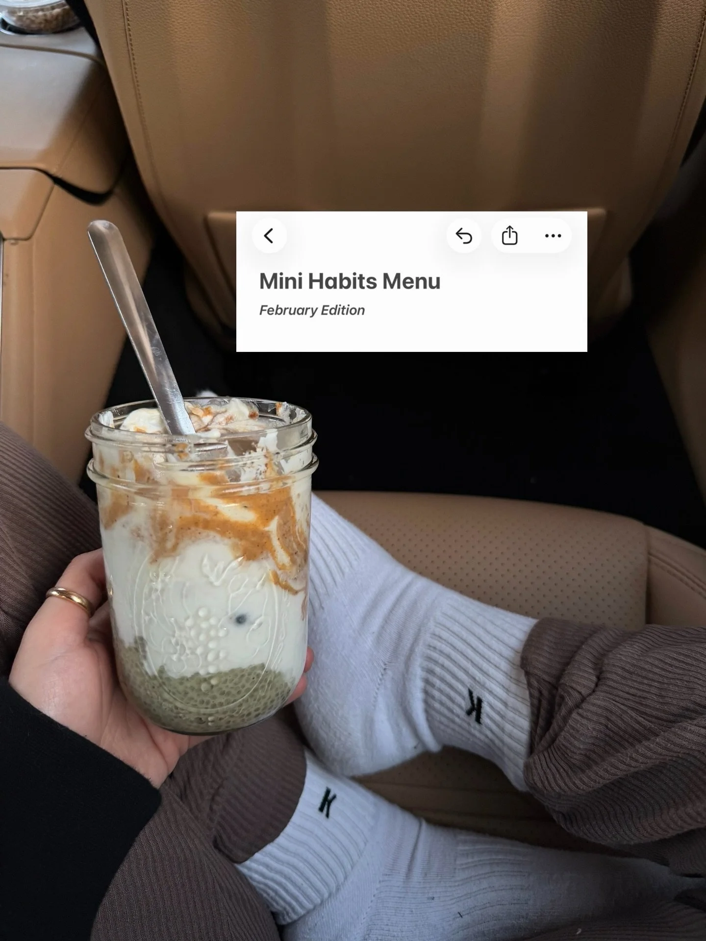 Feb&rsquo;s menu is up 🦋

Simple shifts for a big impact. This month&rsquo;s lineup: default snacks, pantry staples, veggie roasts, and breakfast timing 

&ndash; 
#minihabitsmenu #dietitian #healthyrecipe #mealprep #sportsdietitian