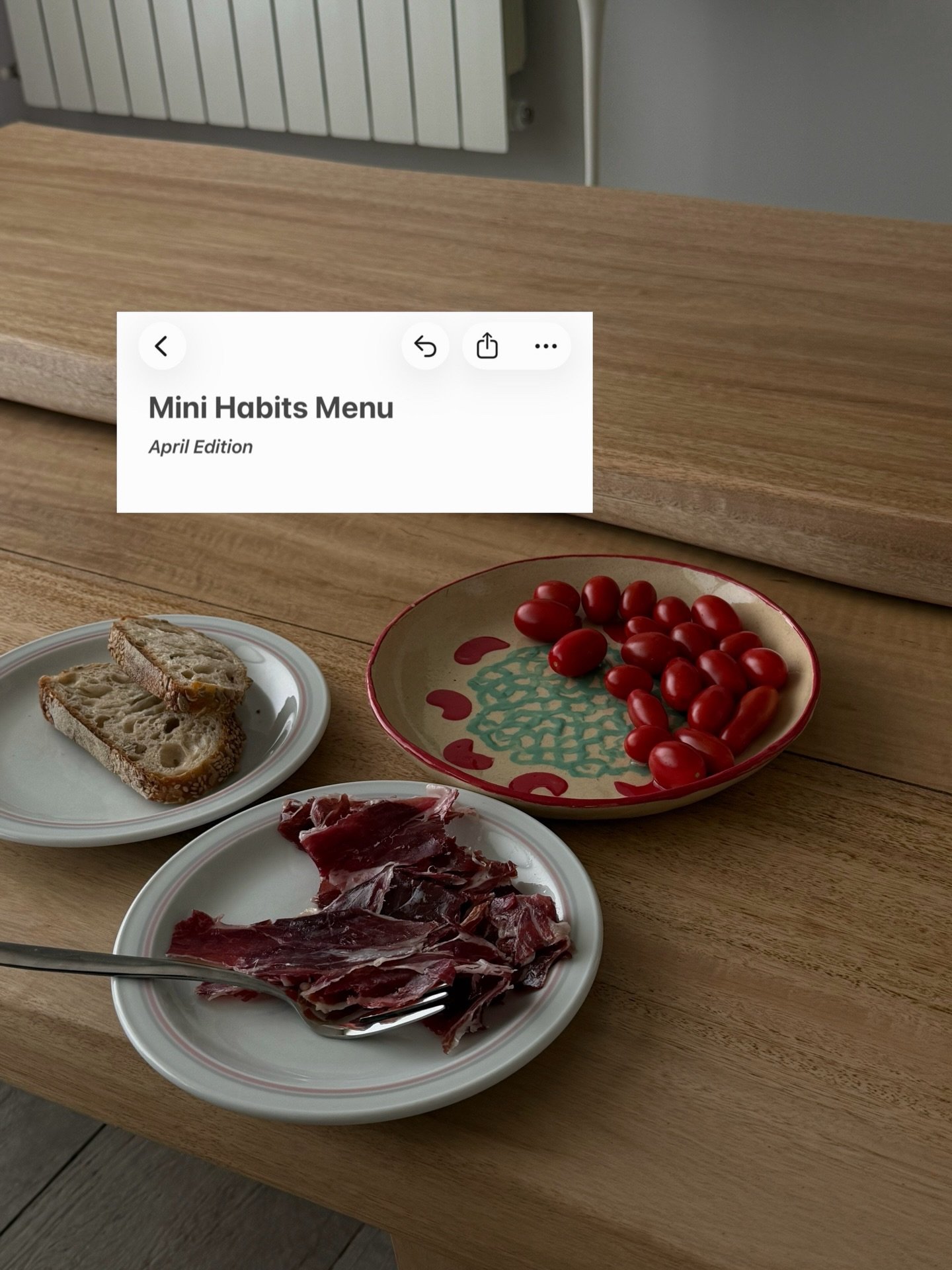 April&rsquo;s menu is up 🌸

Simple shifts for a big impact. This month&rsquo;s lineup: simple leftovers, plant diversity, better digestion, and eating your water 

&ndash; 
#minihabitsmenu #dietitian #healthyrecipe #mealprep #sportsdietitian