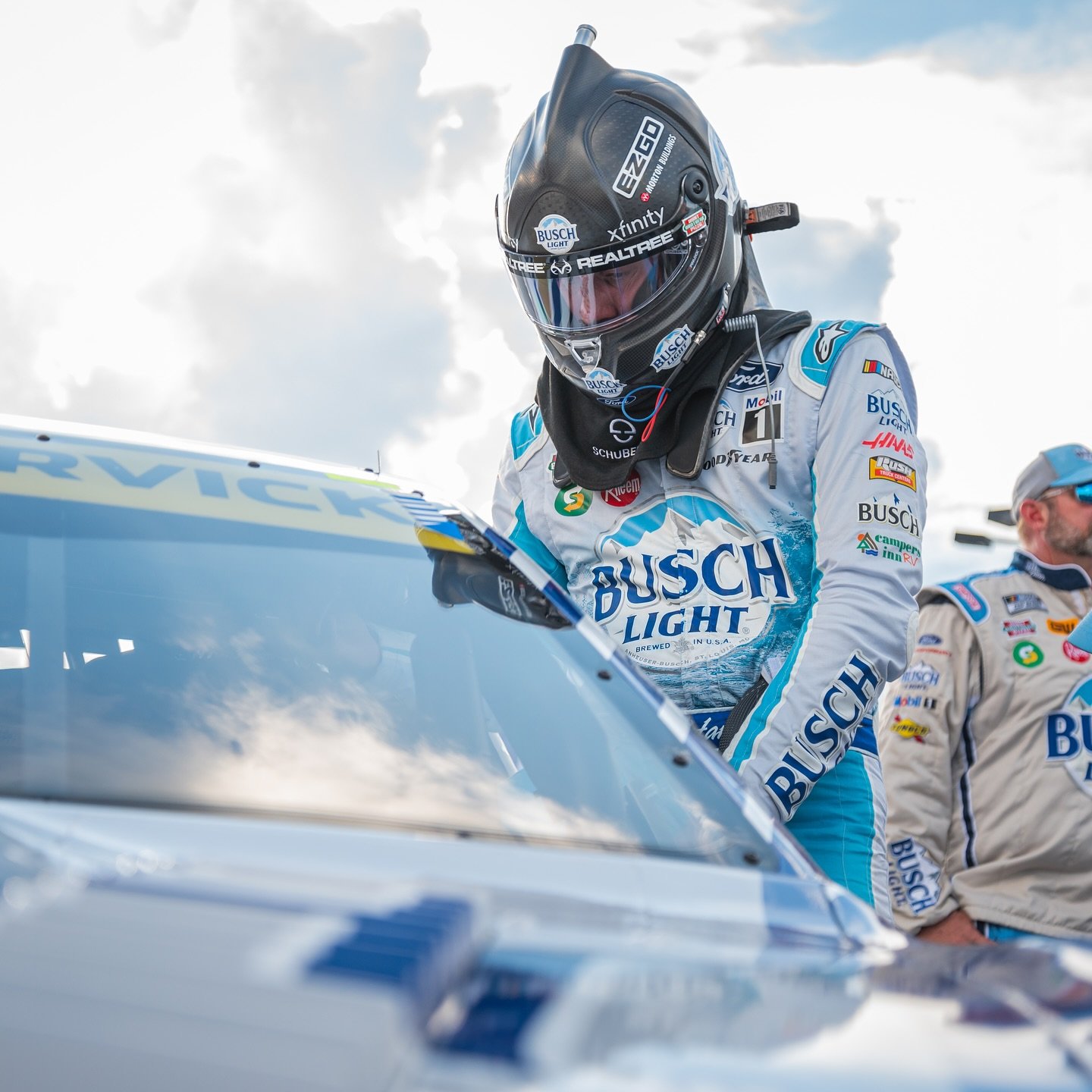 To everyone who worked at Stewart Haas Racing:

Thank you&hellip;. Thank you for the memories, thank you for the journey, thank you for showing up to the tracks each week with friendly faces and fantastic personalities. Your grit, determination, and 