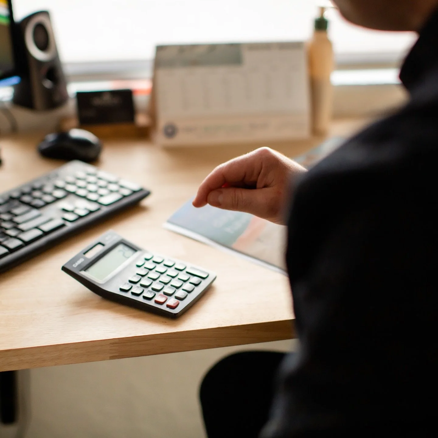 The tough truth on living without insurance in New Zealand:

👉🏻 Public healthcare is fantastic&hellip; but stretched. 

Waitlists for specialists, surgery, and even essential scans can be months (sometimes years). That&rsquo;s time you don&rsquo;t 