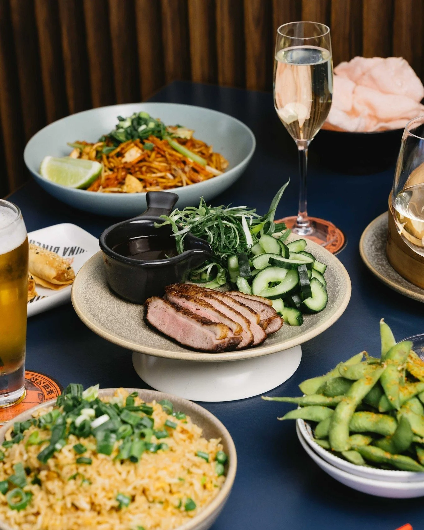 ORDER DIRECT &amp; SAVE 🥡🏉🏟️ 

Watching the AFL Final or the Wallabies from home today?

Skip the fees &amp; order your China Diner favourites direct, the perfect couch-side feast!

Link in bio to order now...

.
.
.
#ChinaDiner #OrderDirect #Bond