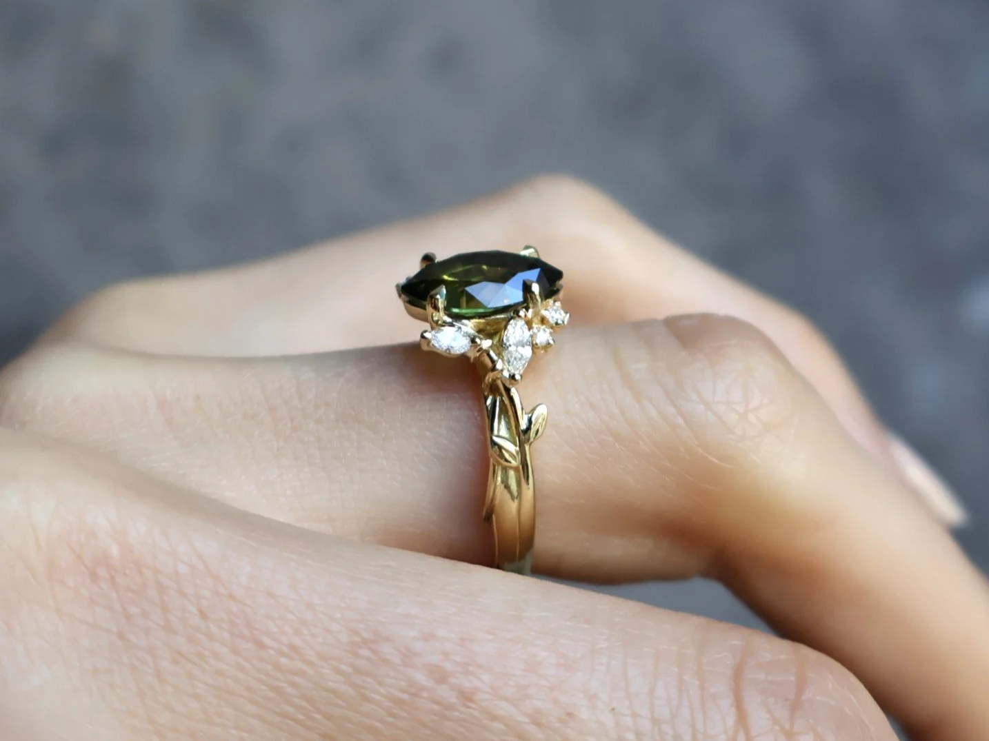 Green sapphire ethereal ring 