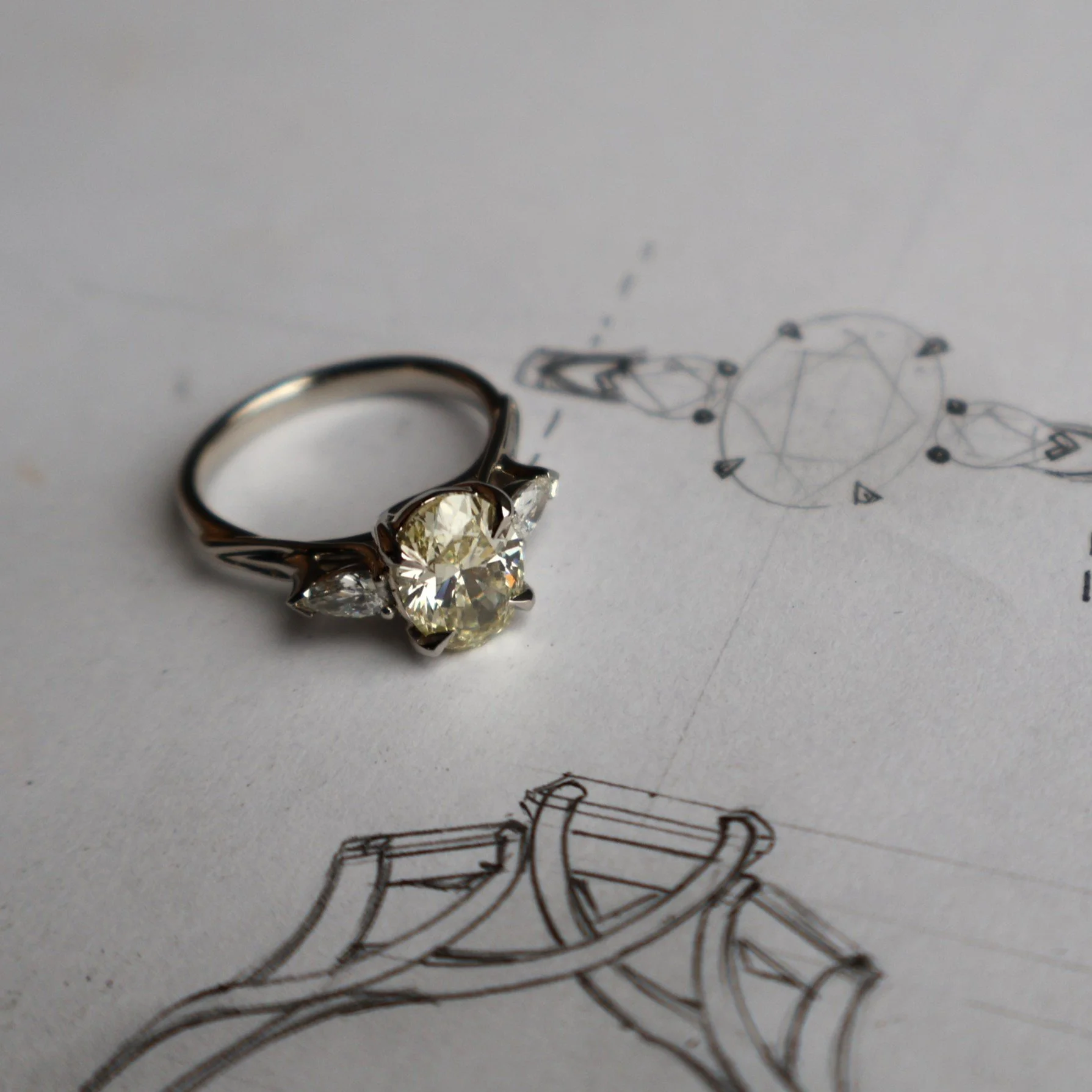 Oval yellow diamond engagement ring design