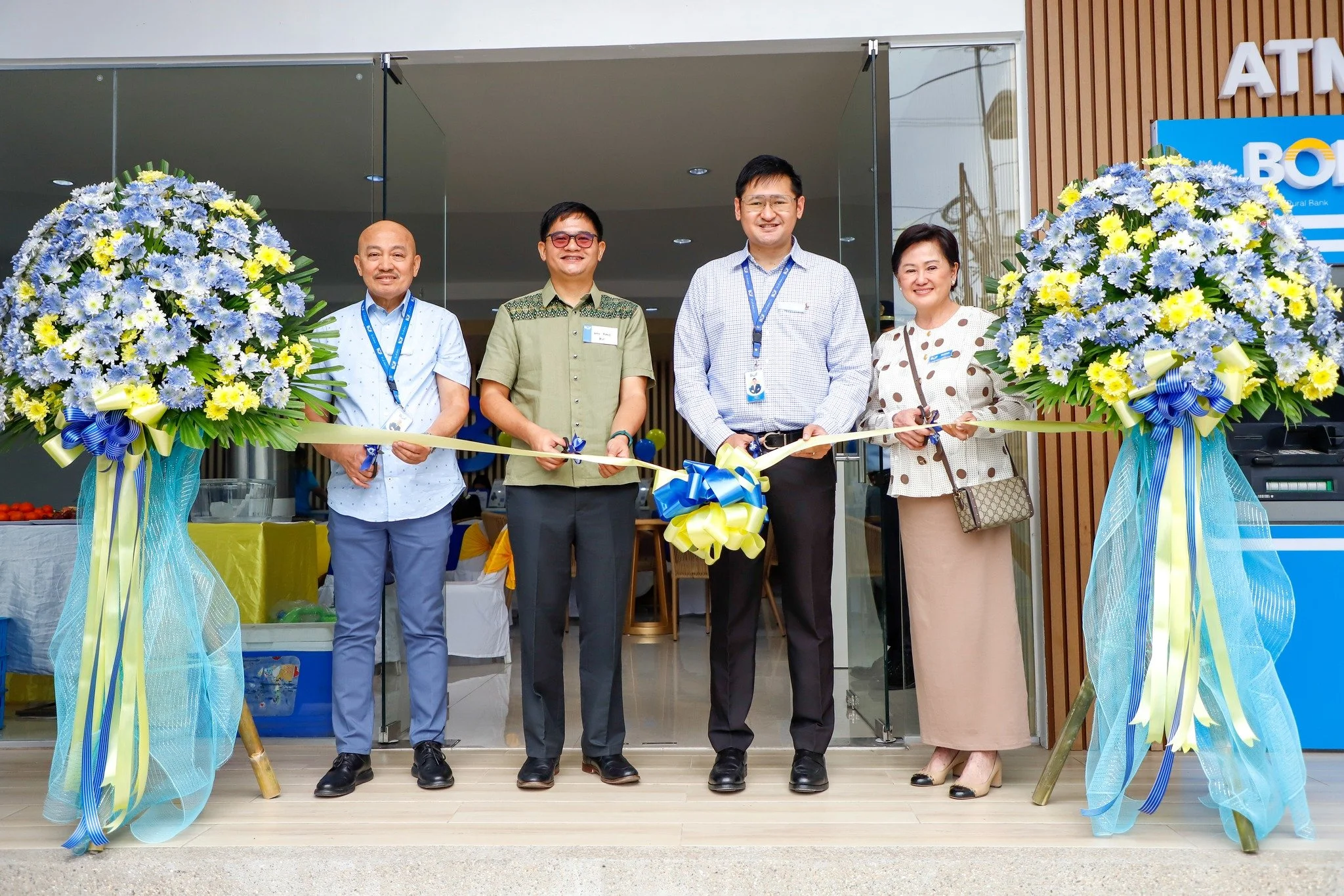 New look, same exceptional service! Continuing the bank's ongoing enhancement of its branches, this #MondayMilestone celebrates the newly upgraded BOF Candaba Branch. Come by today and discover the BOF signature experience.

https://bof.com.ph/news/c