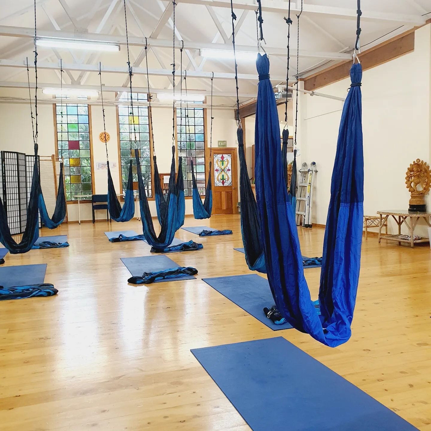 A Year and a Half later...

I'm back teaching Aerial Yoga 😁

#neverdiscriminate #aerialyoga #rawyoganz