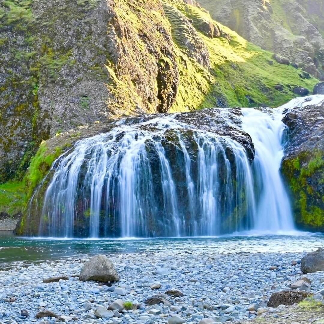 .
.
.
.
.
.
.
.
.#absorbiceland #Iceland #visiticeland #discovericeland #icelandtravel #icelandnature #wheniniceland #exploreiceland #inspiredbyiceland #everydayiceland #guidetoiceland #privatetour #icelandscape #icelandexplored #traveliceland #icela