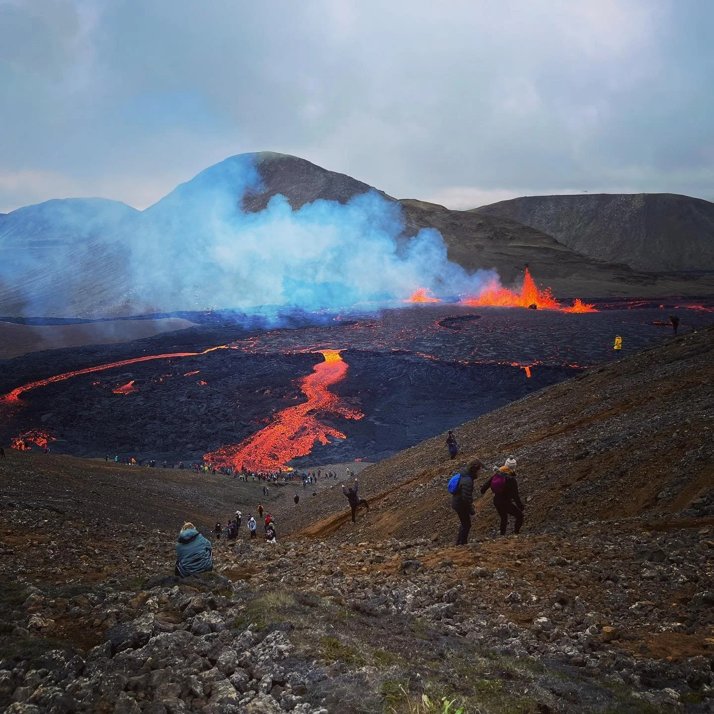 The hiking trail to the eruption site of Meradalir Valley in Reykjanes is now OPEN to traffic 🌋
Remember to dress in warm and waterproof layers, wear good hiking shoes, and bring refreshments to stay hydrated and keeping up energy ✌🏻
.
.
.
.
#abso