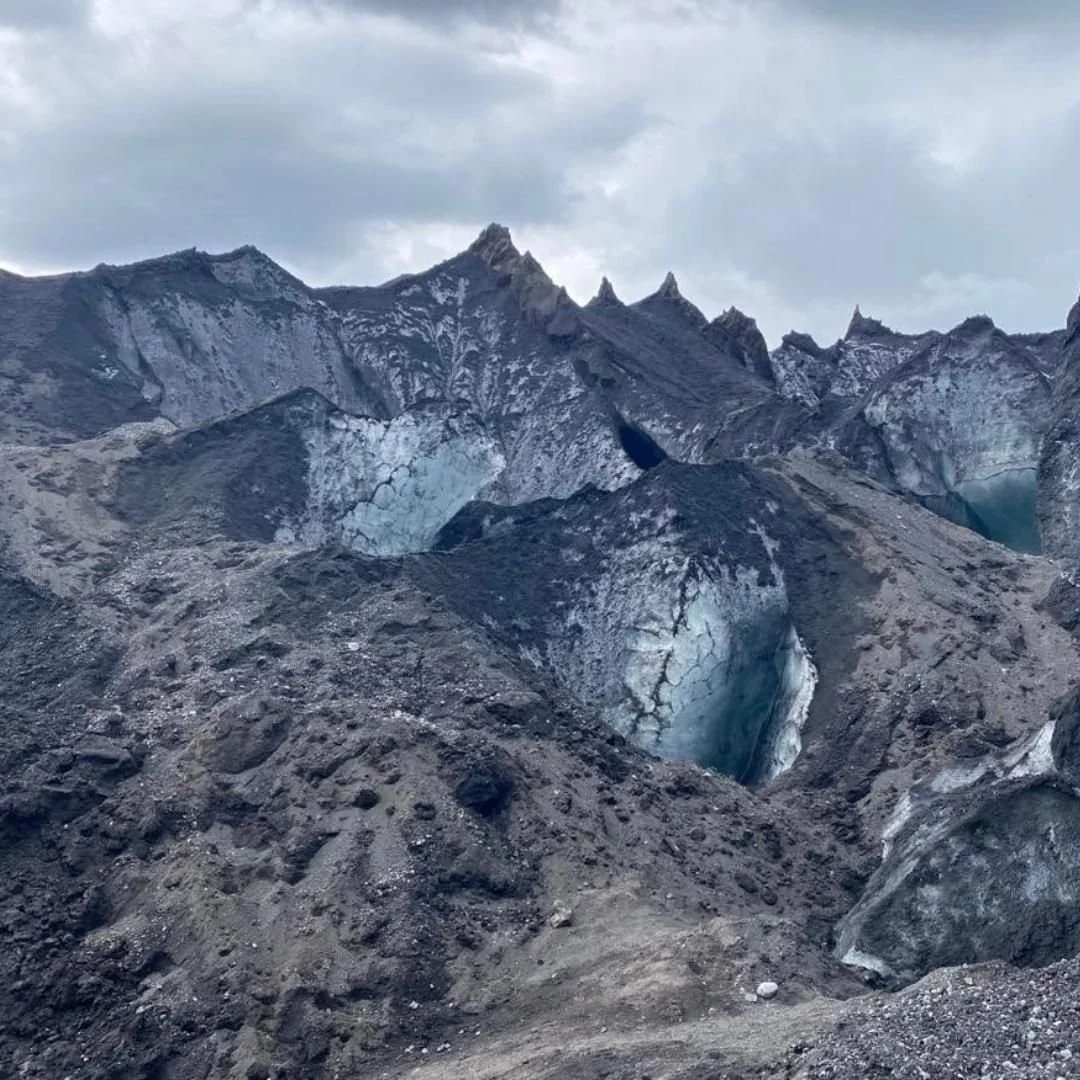 .
.
.
.
.
.
.
.
.#absorbiceland #Iceland #visiticeland #discovericeland #icelandtravel #icelandnature #wheniniceland #exploreiceland #inspiredbyiceland #everydayiceland #guidetoiceland #privatetour #icelandscape #icelandexplored #traveliceland #icela