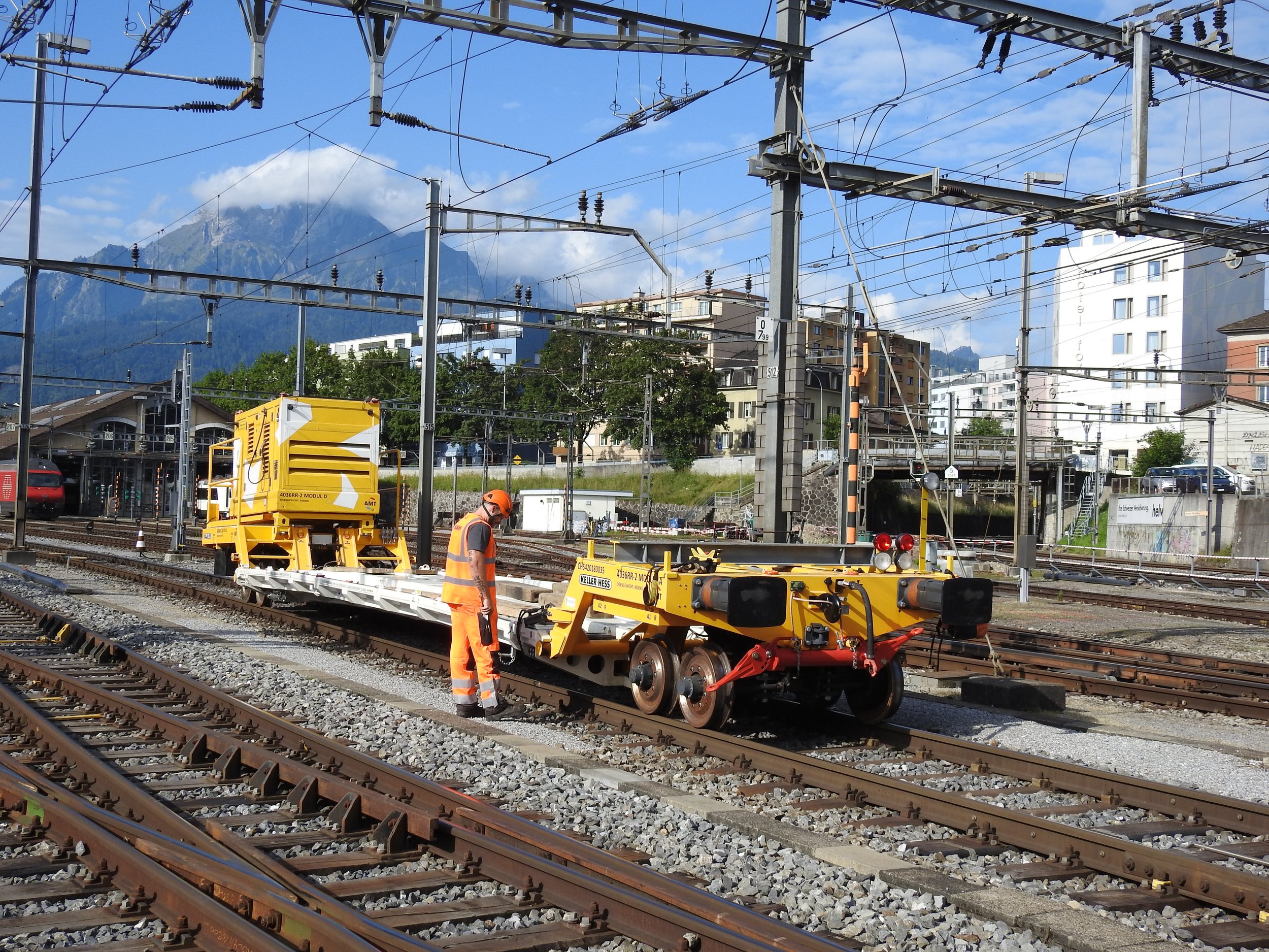 Railworker (2).JPG