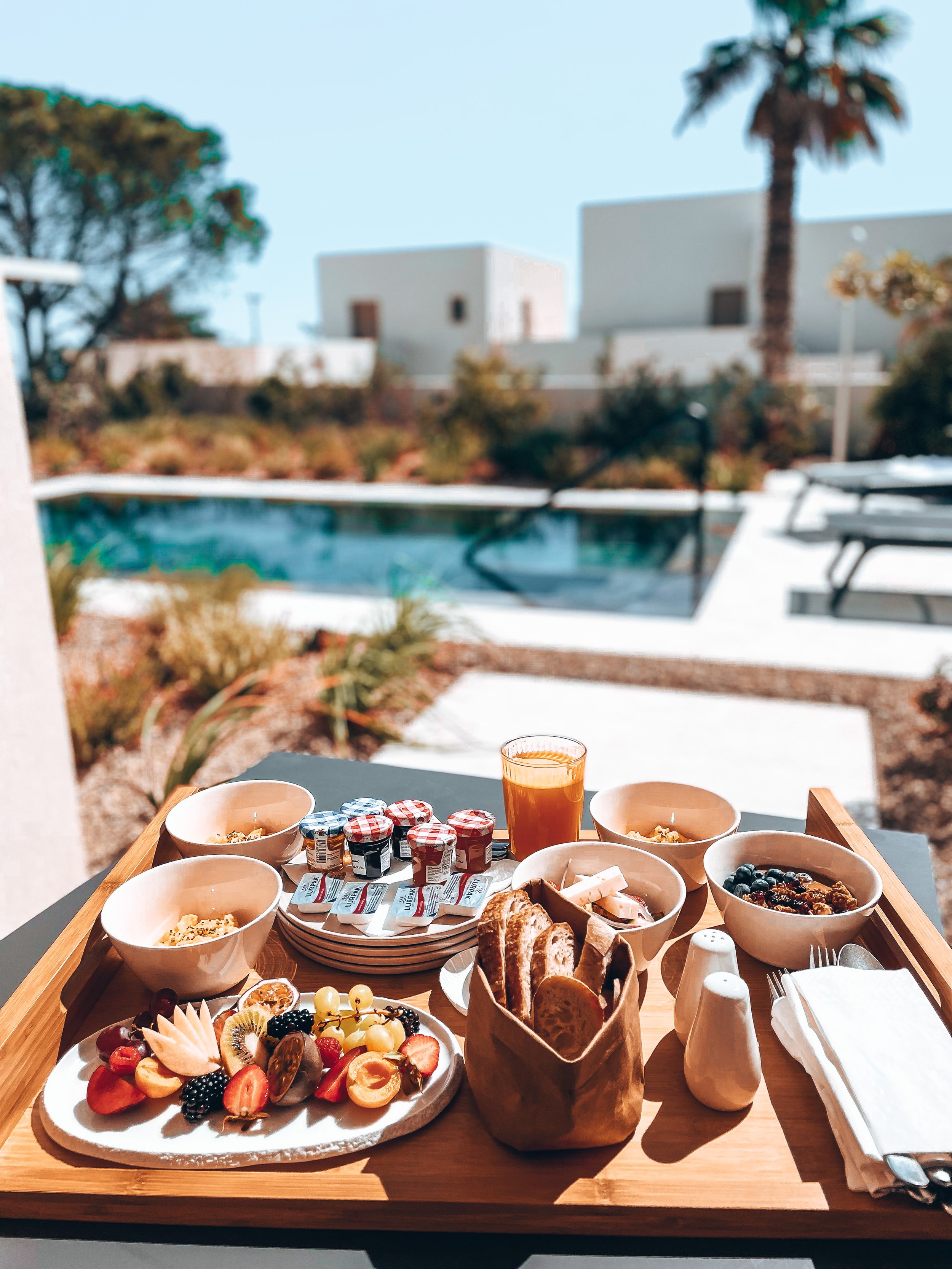 NOUS Santorini resort