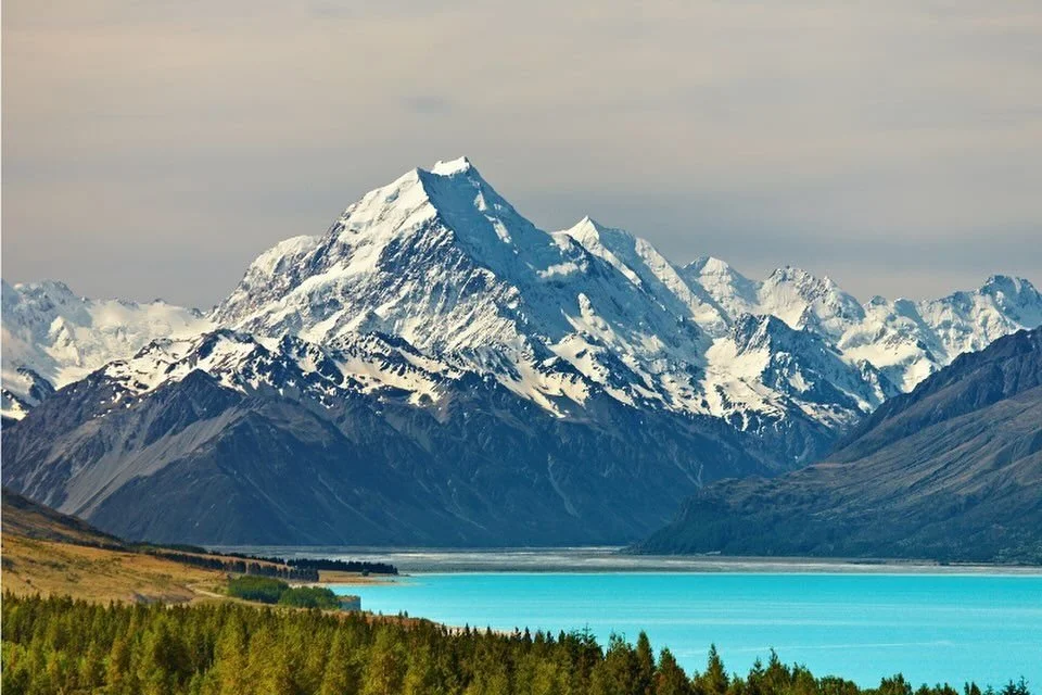 New Zealand: A Land of Wild Beauty,  Adventures &amp; Stunning Landscapes