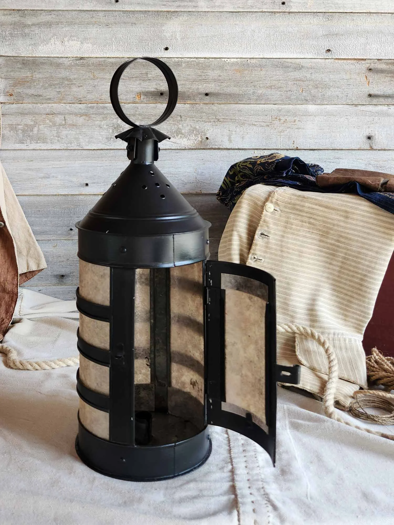 English-Ship-Lantern-25205-1-web.jpg