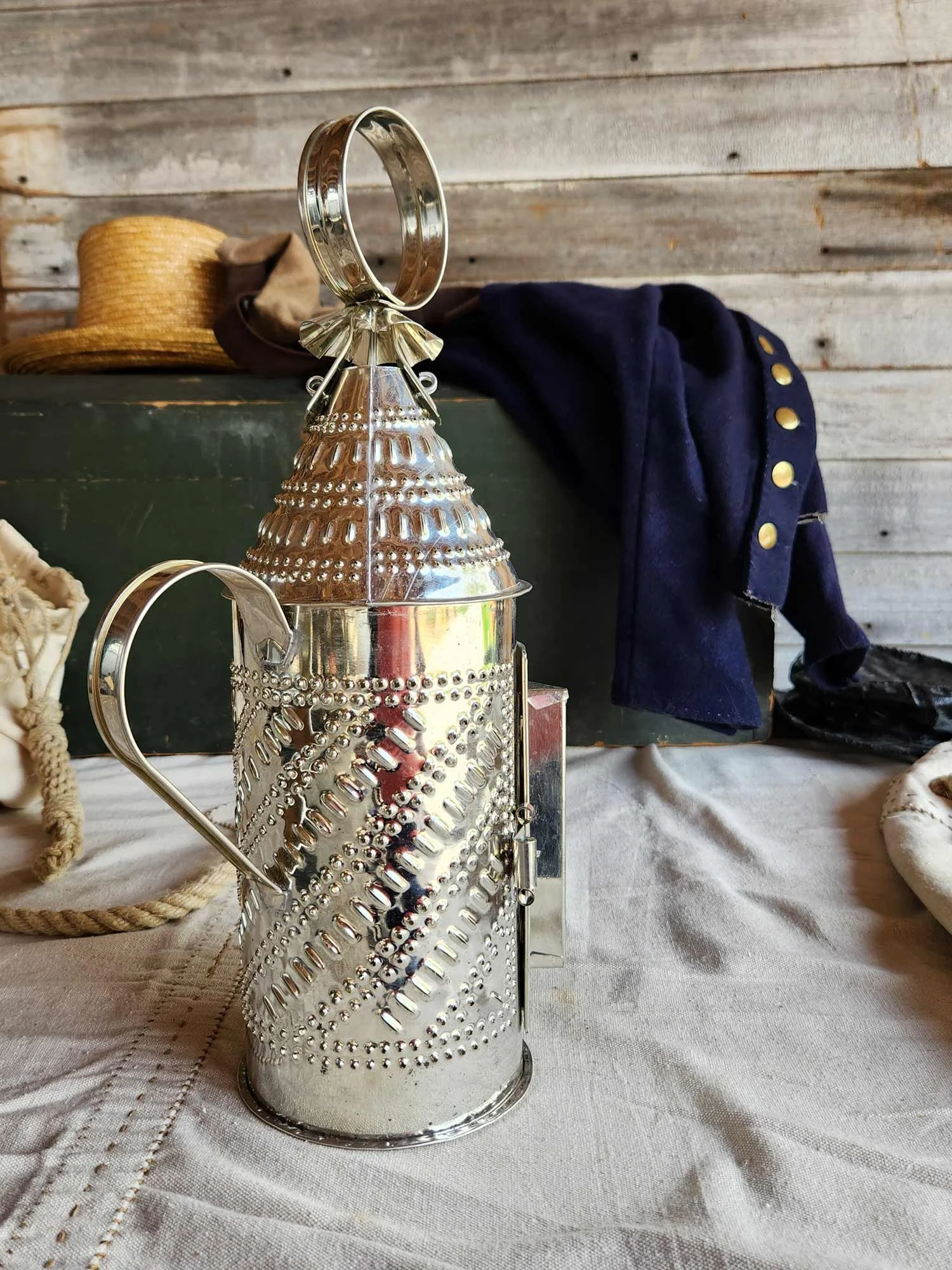 Pierced-Tin-Watch-Lantern-2566-2.jpg