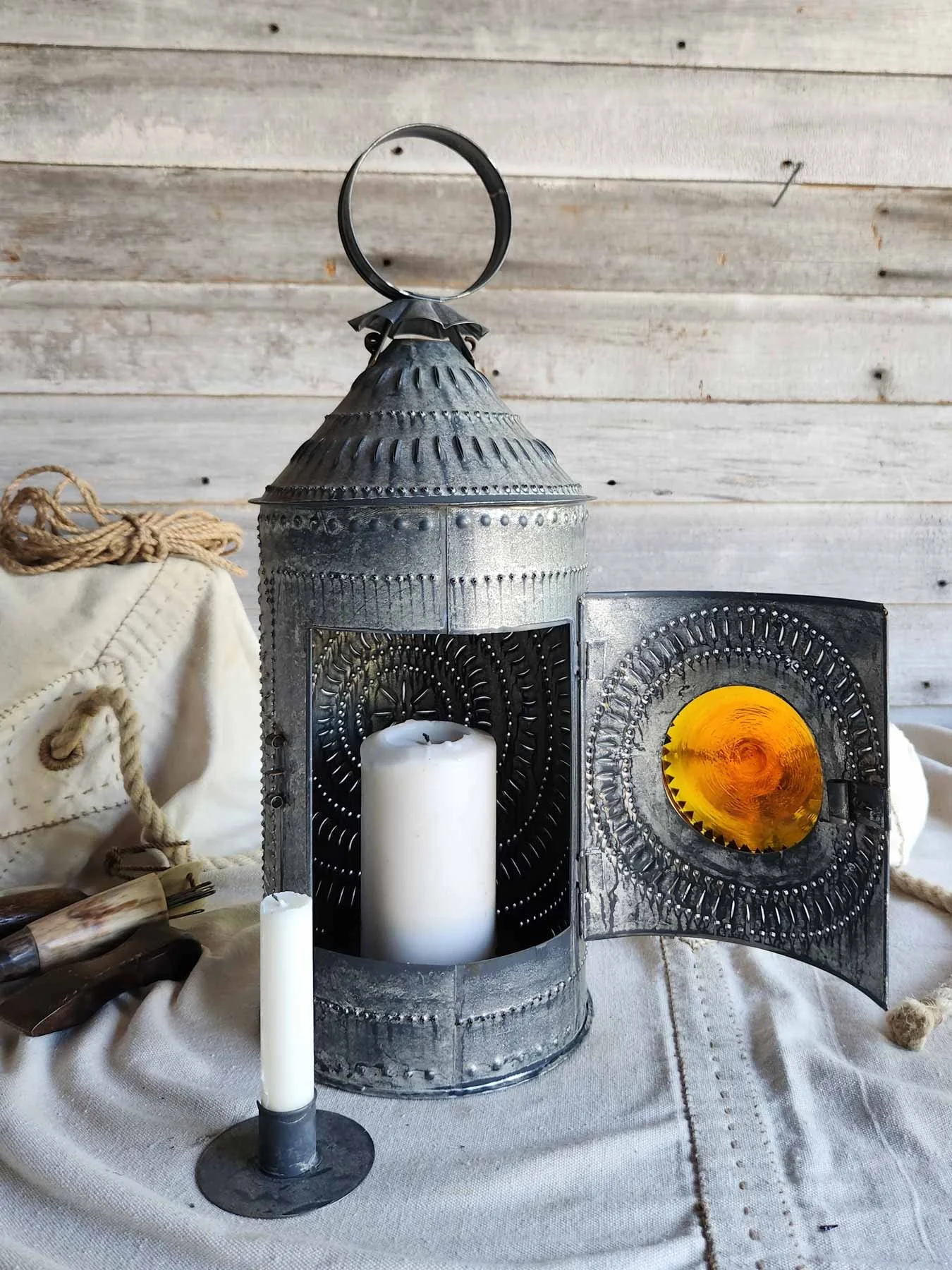 Antiqued-Bulls-eye-lantern-52604-web-5.jpg