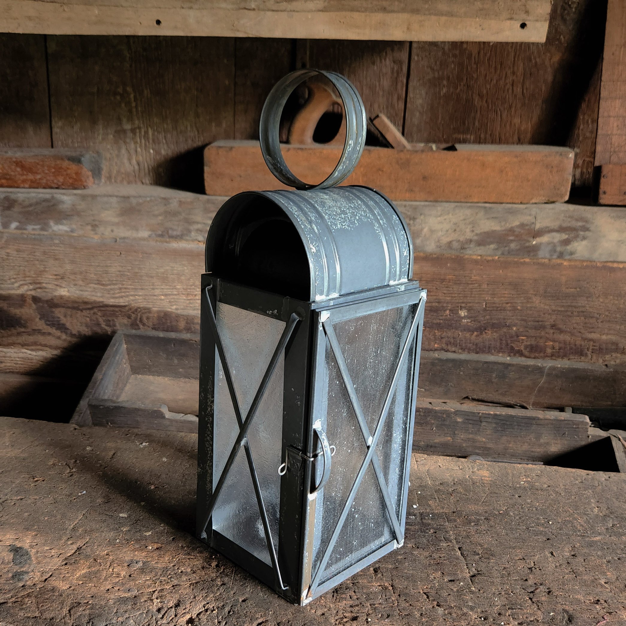 Heavy Duty Lantern