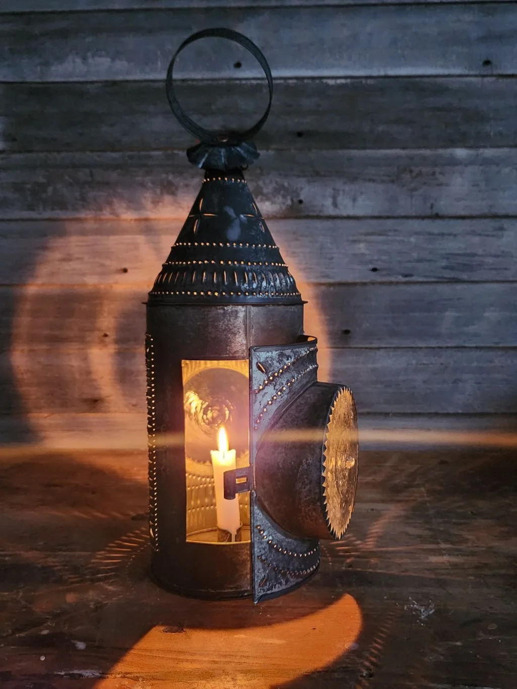 Edinburgh candle lantern by Rob Gorrell.jpg