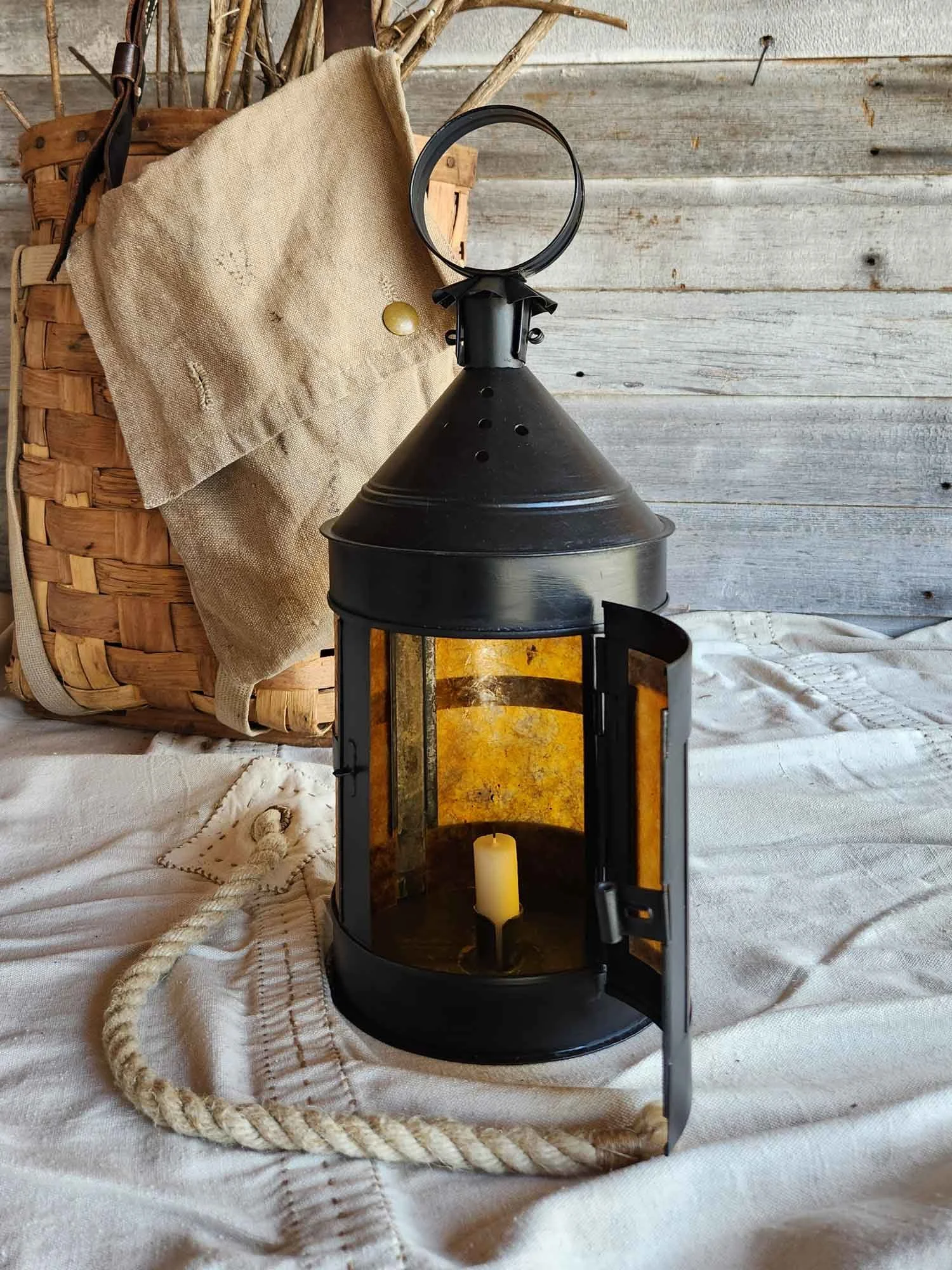 Kates-Round-Ship-Lantern-42612-4-web.jpg