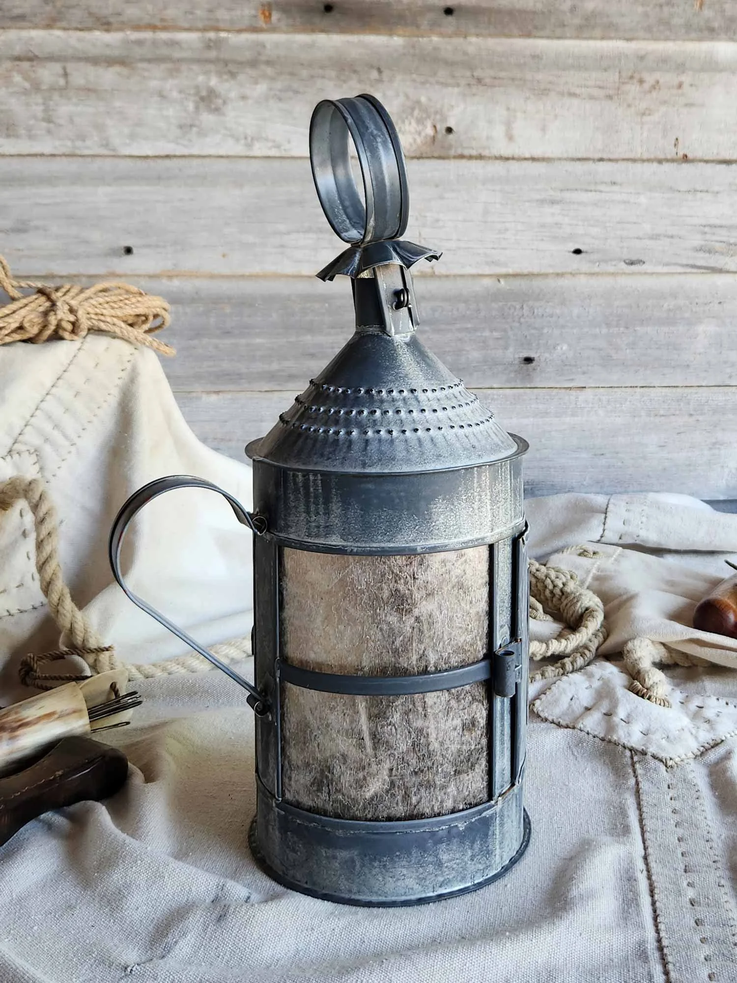 Antiqued-Rubens-Lantern-3-web--52631.jpg