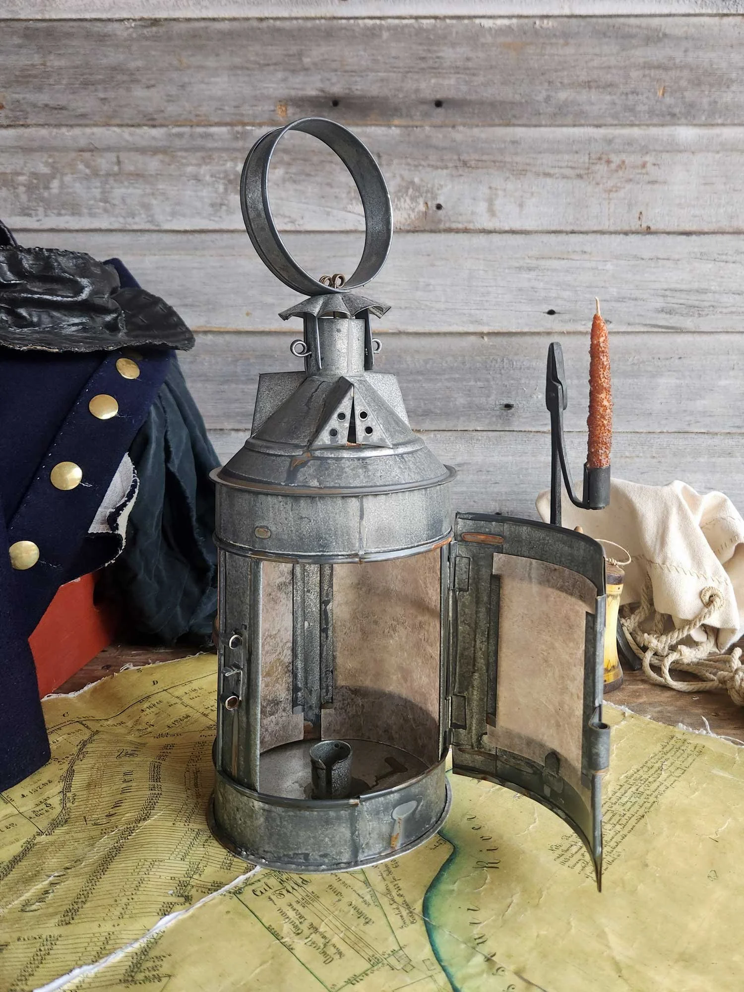 Barn-lantern-2560-5-web.jpg