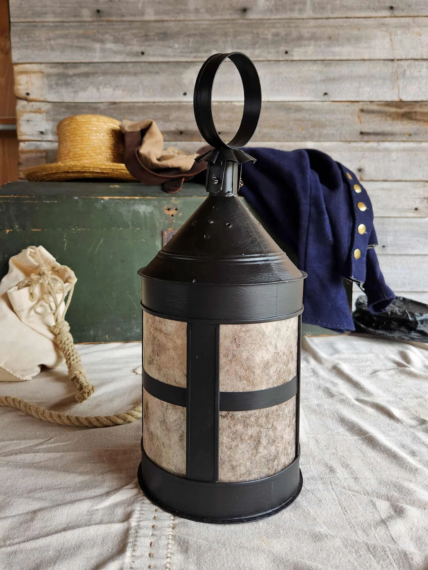 Kates-Round-Lantern-Black-2569-2.jpg