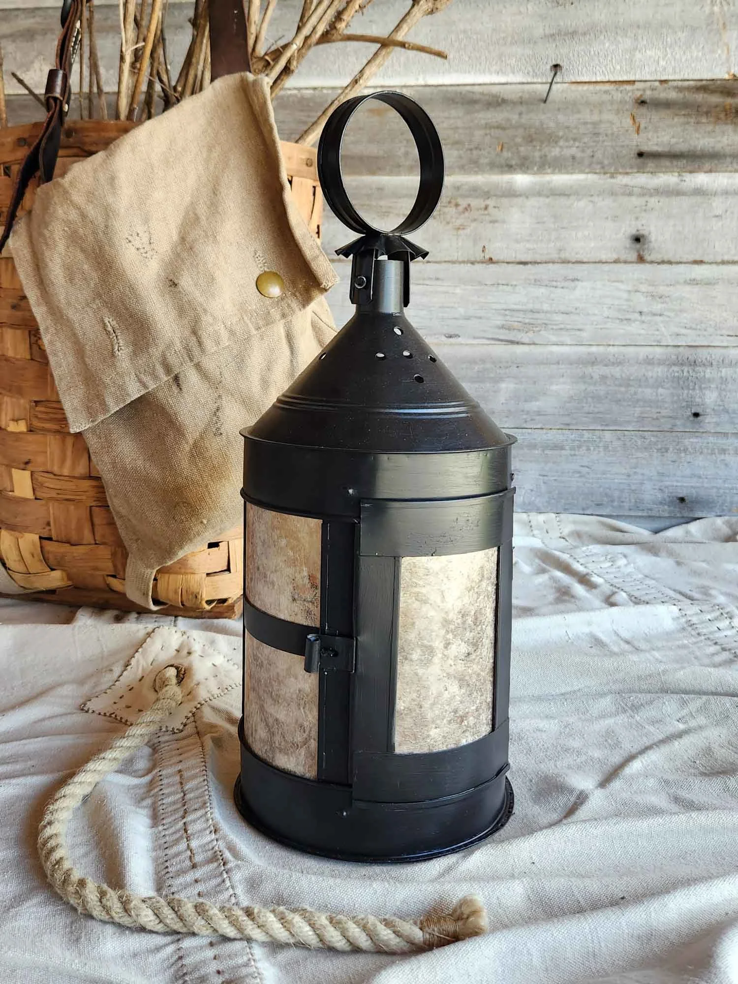 Kates-round-ship-lantern-42613-3-web.jpg