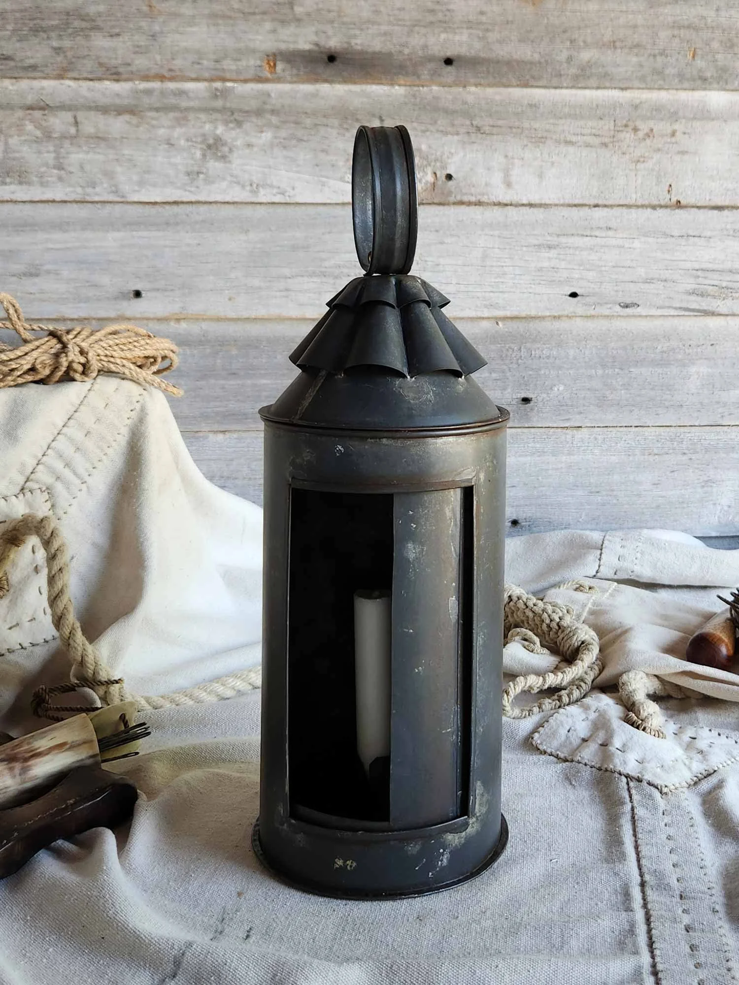 Antiqued-Civil-War-Dark-Lantern-52606-web-4.jpg