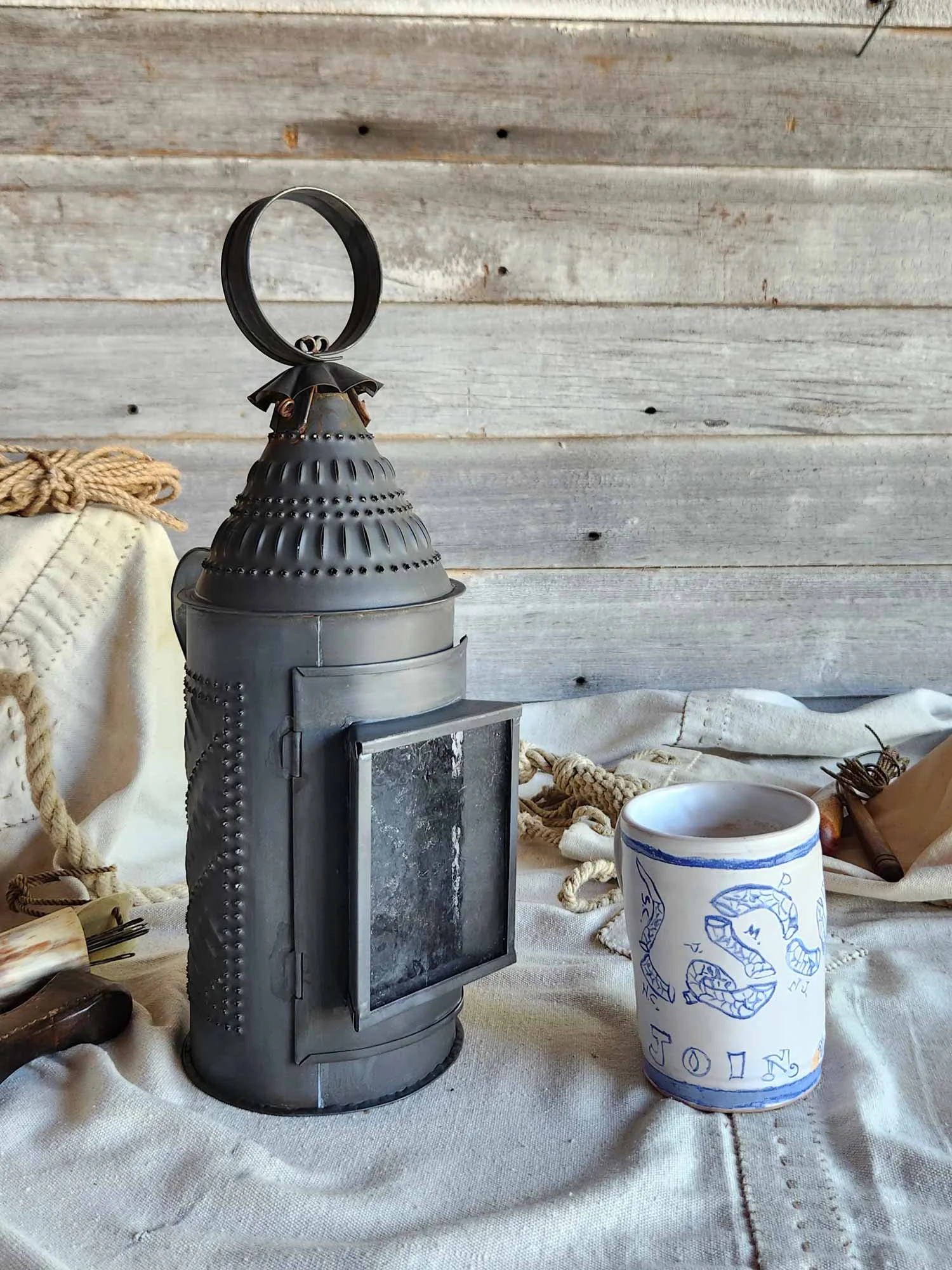 Antiqued-watch-lantern-1-web-52608.jpg