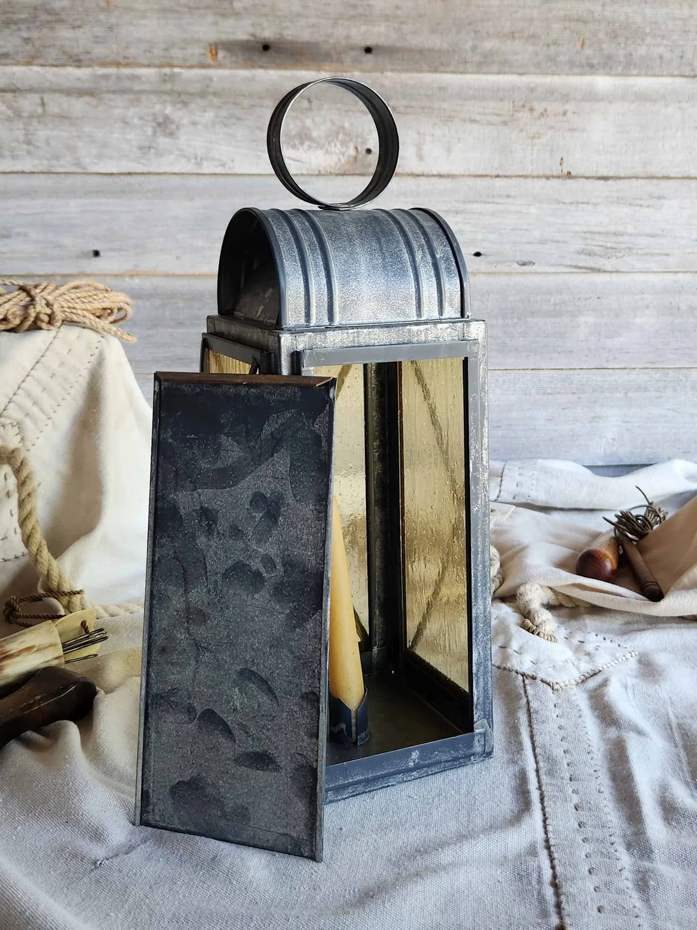 Civil-War-lantern-52614-web-4.jpg