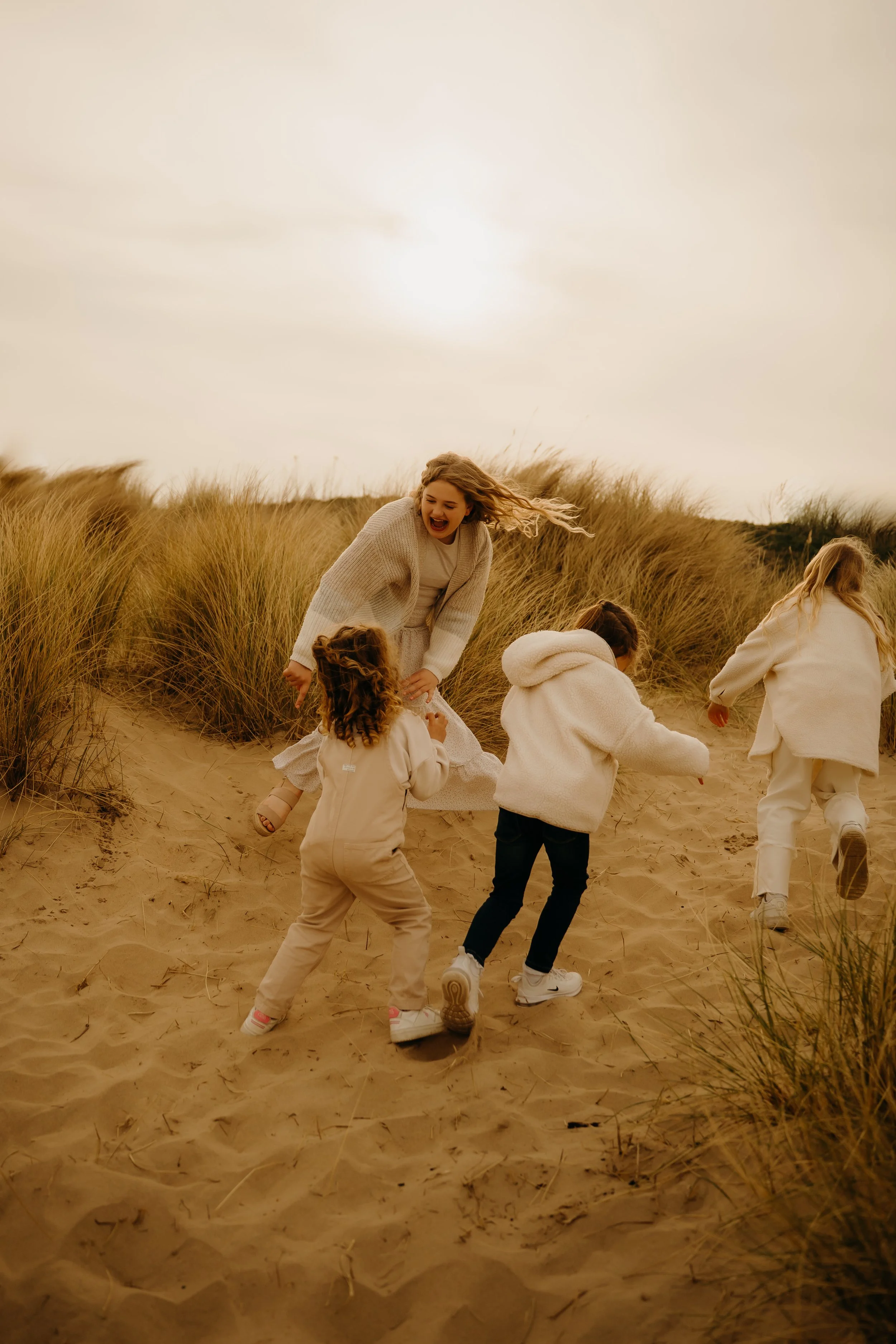 12-4-25-Maisie-Banks-Photography-Family-Photography-Olivia-Family-Beach-37.jpg