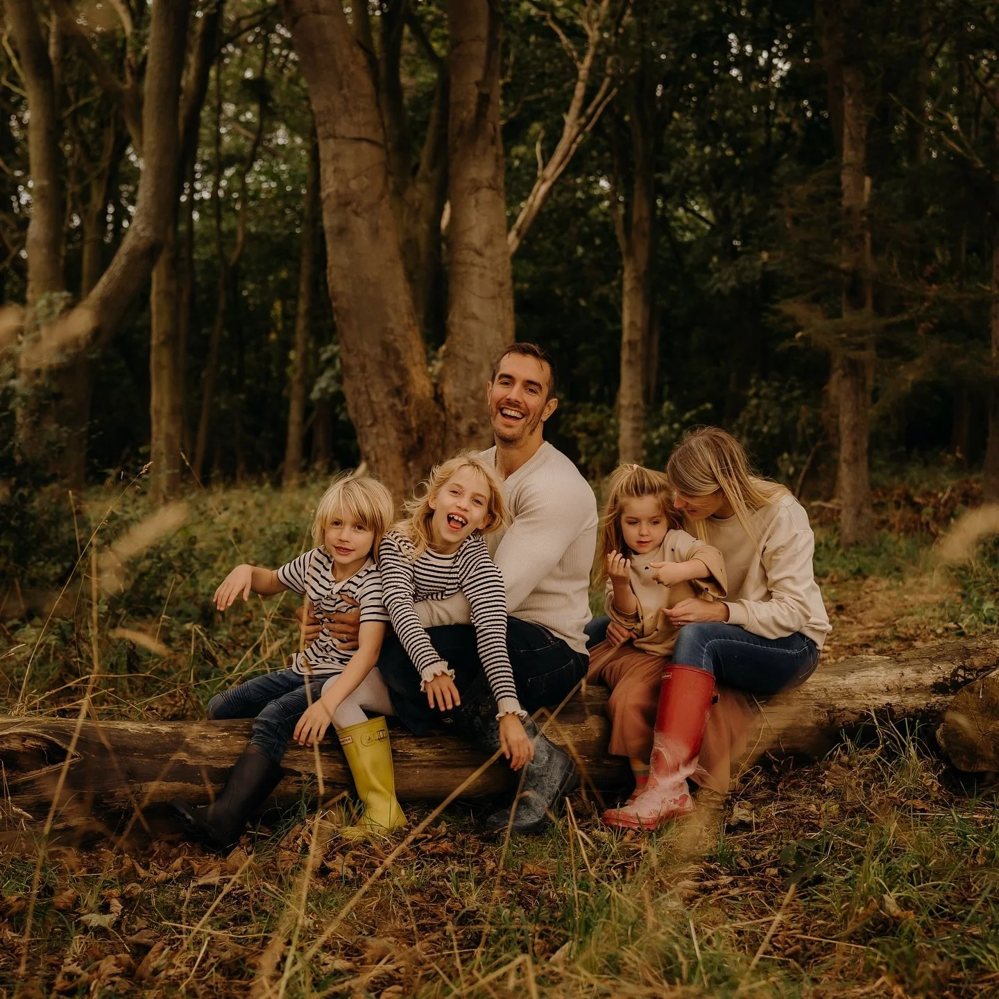 ⭐️Exciting news! ⭐️

 It&rsquo;s officially my favourite time of year.. and I&rsquo;m taking full advantage of it by offering 2 of my lovely followers a FREE mini session! 

My mini sessions are great for those wanting a shorter photography session w
