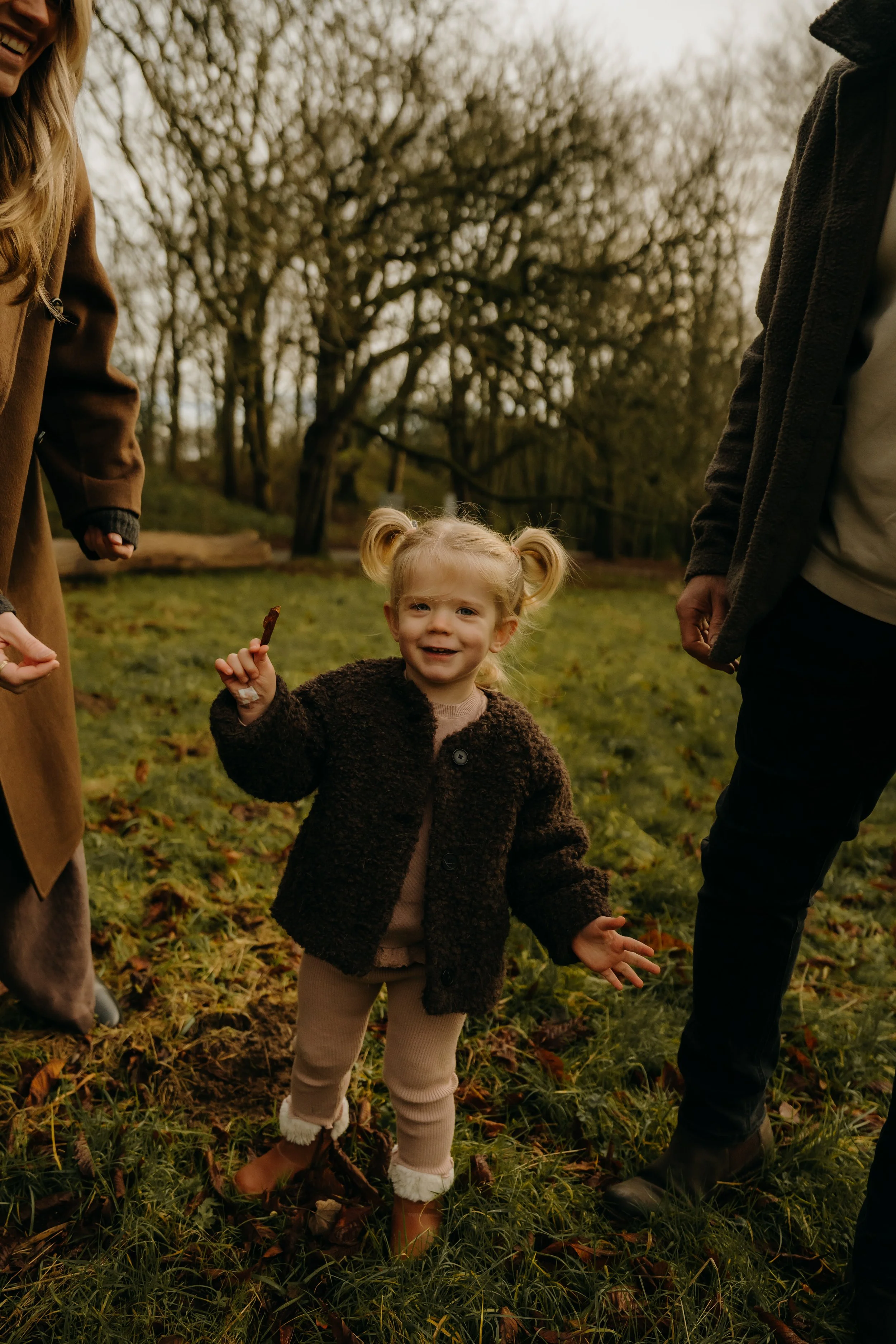 6-12-25-Maisie-Banks-Photography-Family-Photography-Autumn-Mini-Vicki-Puttick-4.jpg