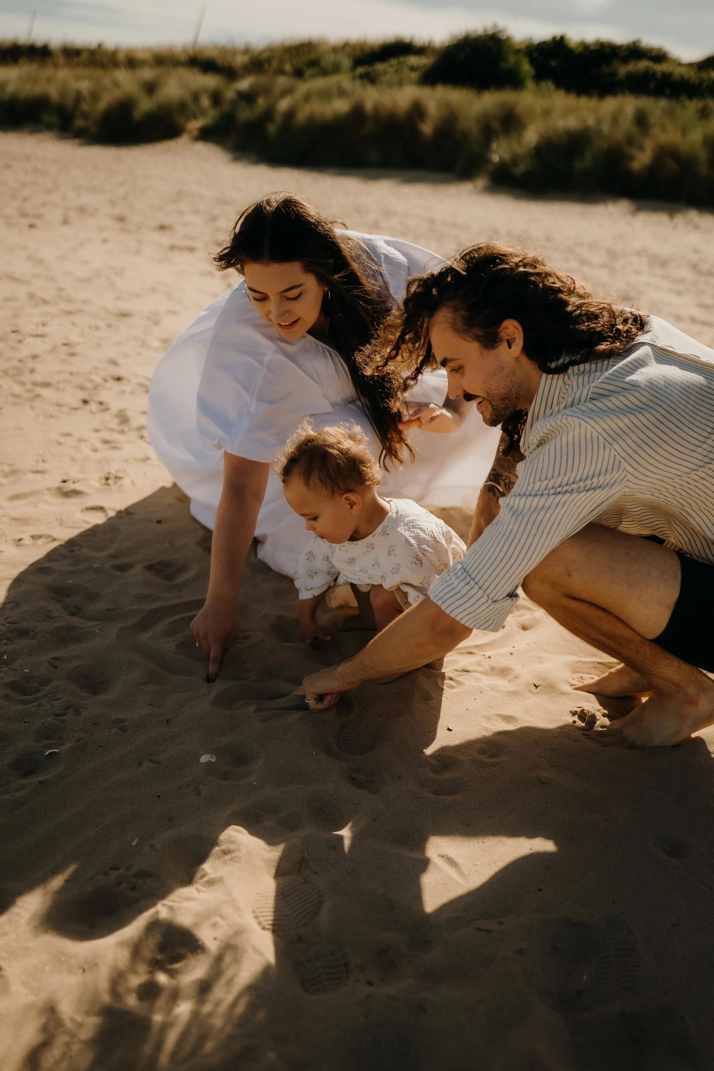 12-7-25-Maisie-Banks-Photography-Family-Photography-Alex-Harry-Sadie-28.jpg