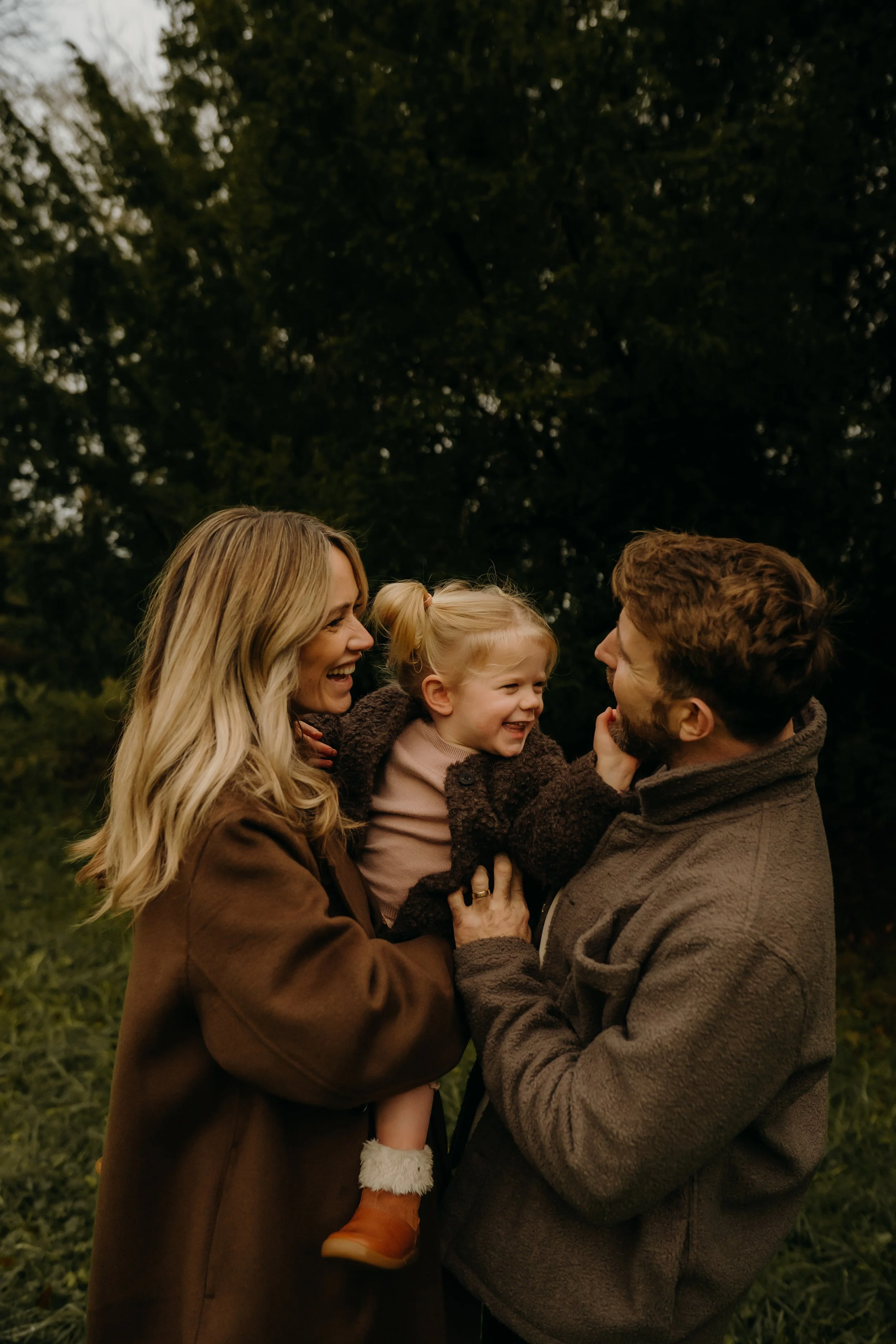 6-12-25-Maisie-Banks-Photography-Family-Photography-Autumn-Mini-Vicki-Puttick-28.jpg