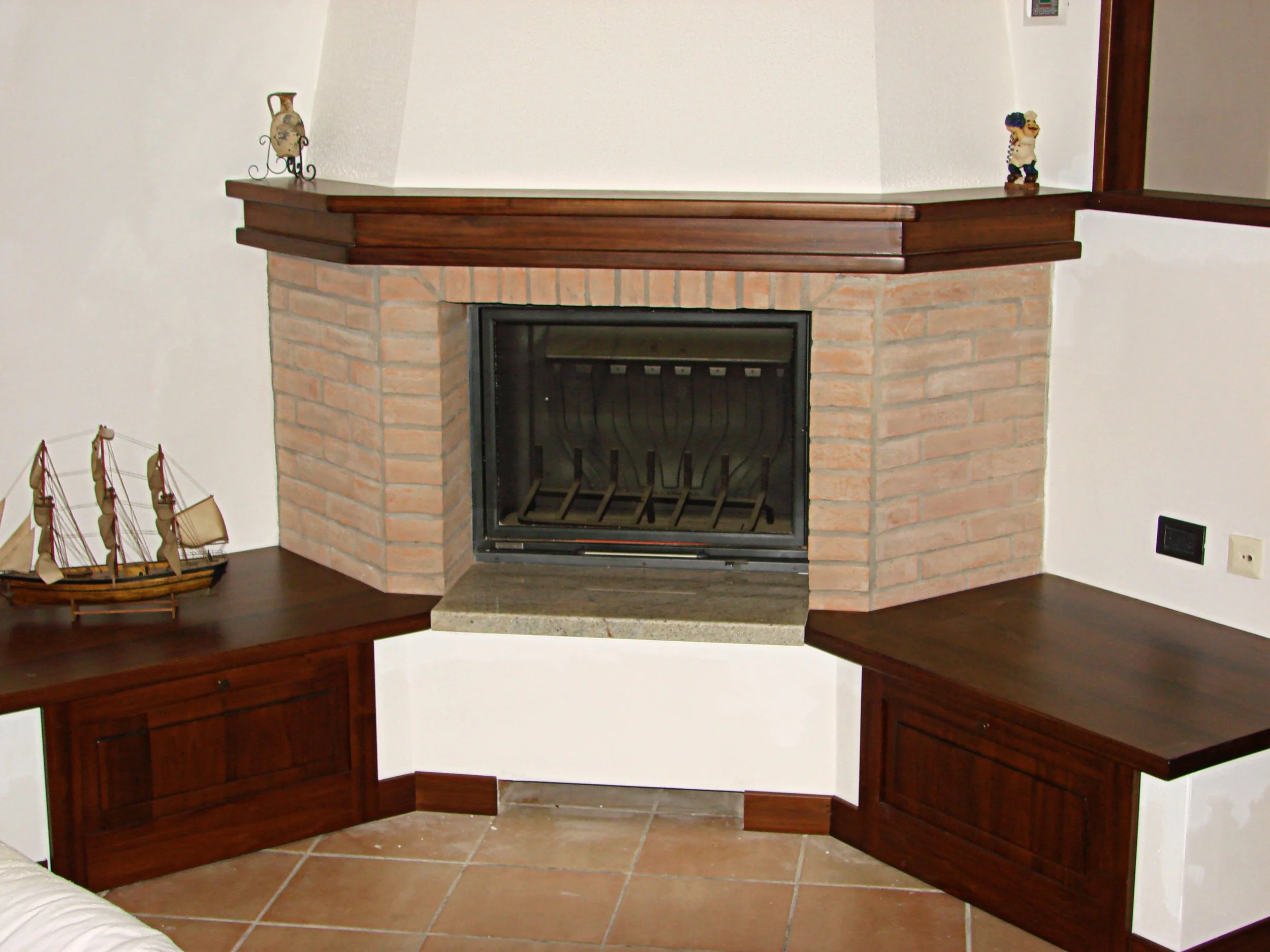 Camini & Lucidatura Pavimenti_5417731581_o.jpg