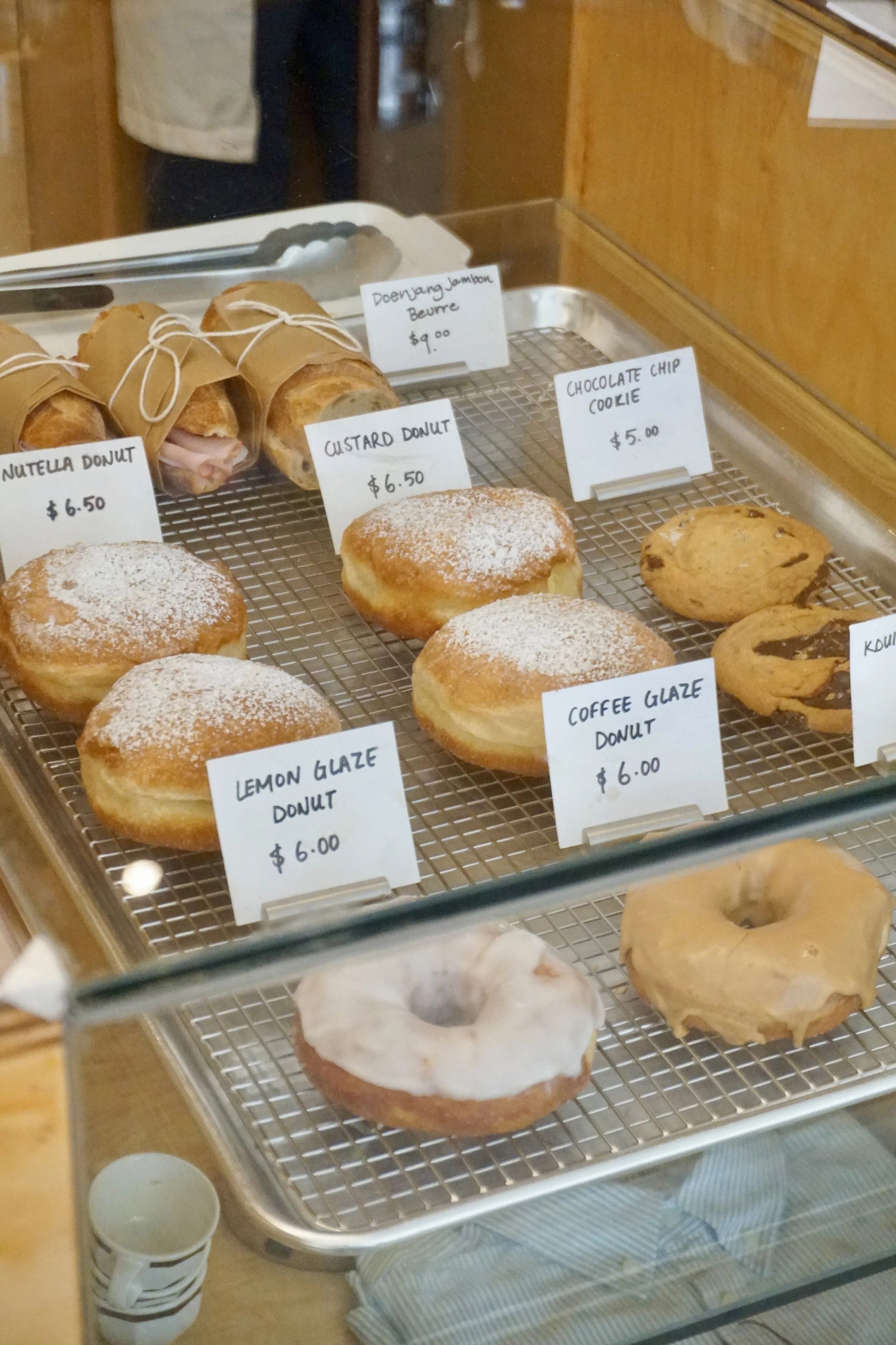 park at kims cafe donut review.JPG