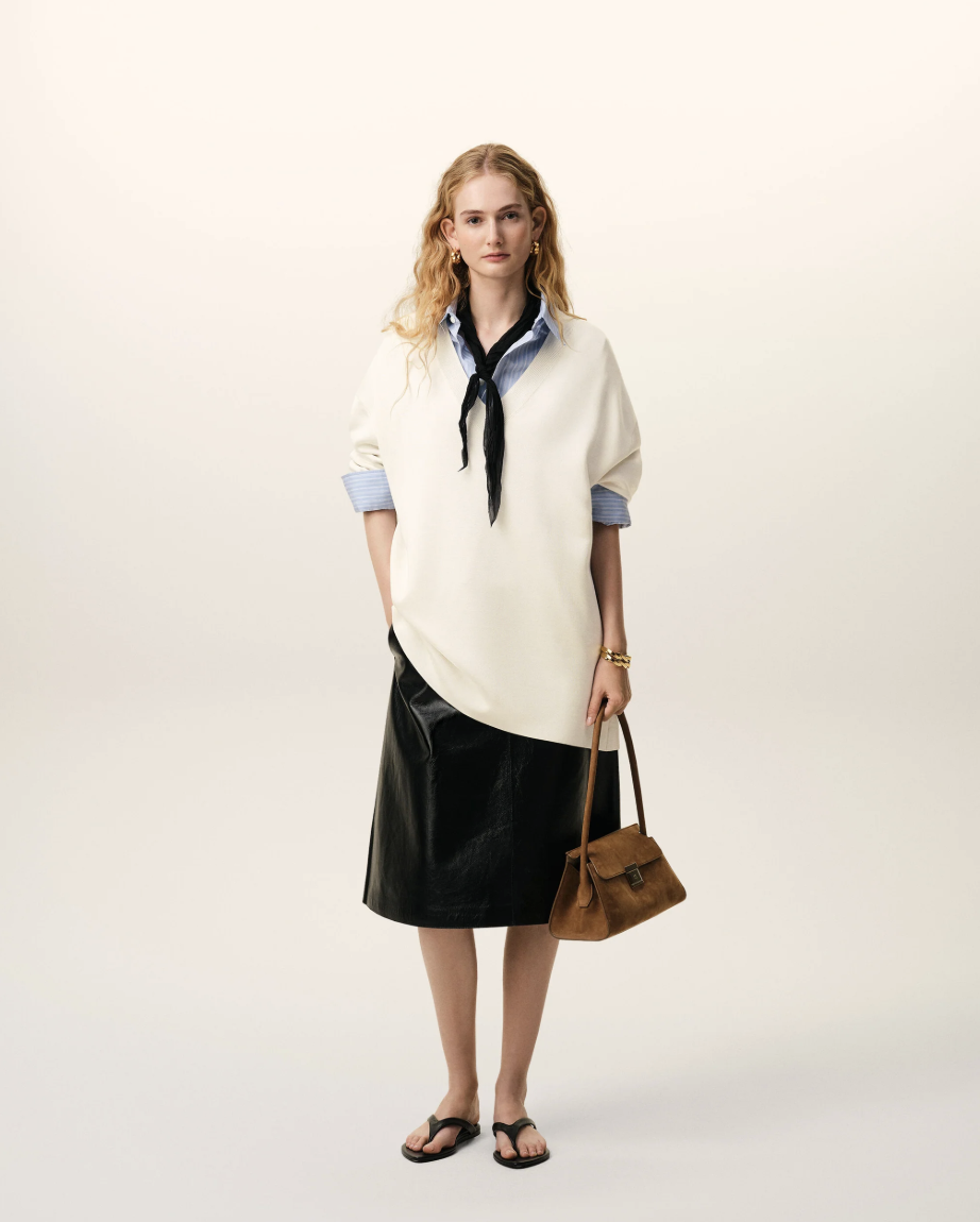 Short Sleeve V-Neck Sweater