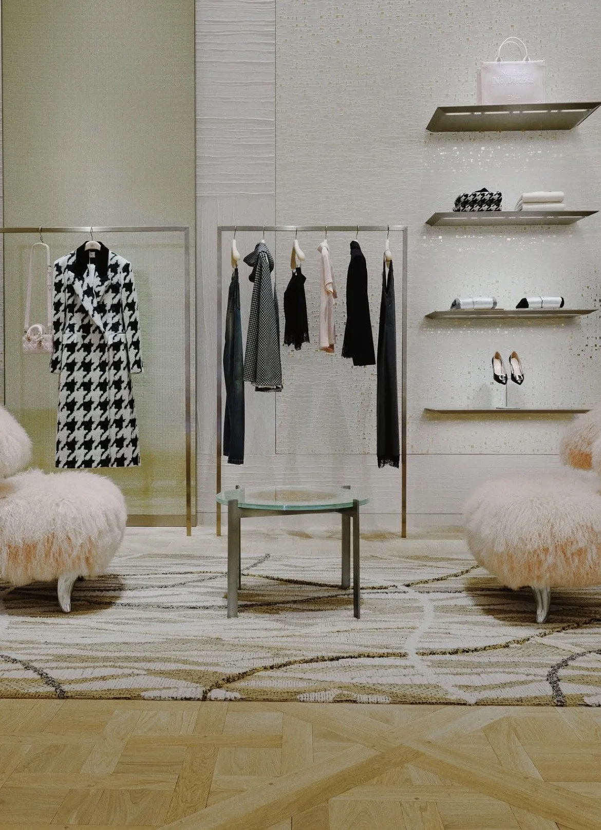 dior new store opening shinsaibashi osaka announcement post.jpg