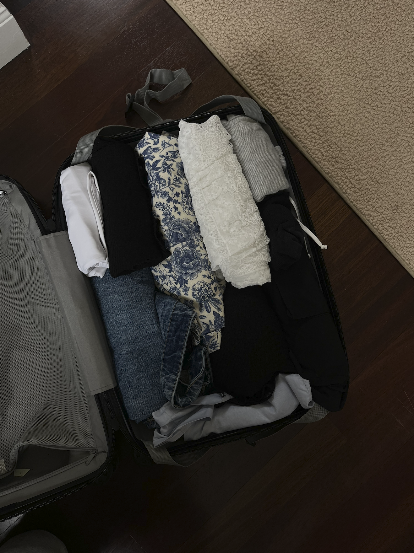 the hamptons packing list.png