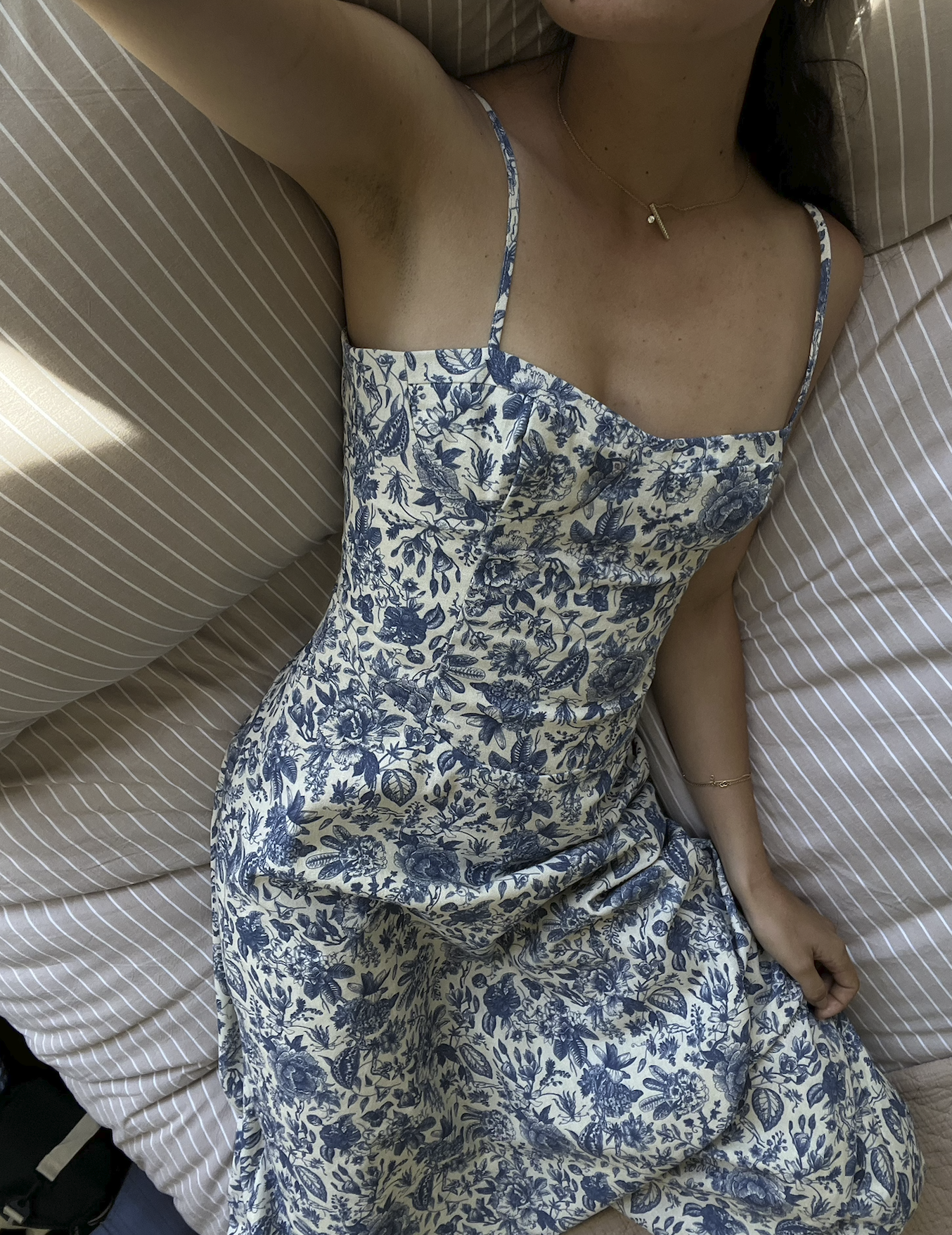 what to pack for the hamptons checklist.png