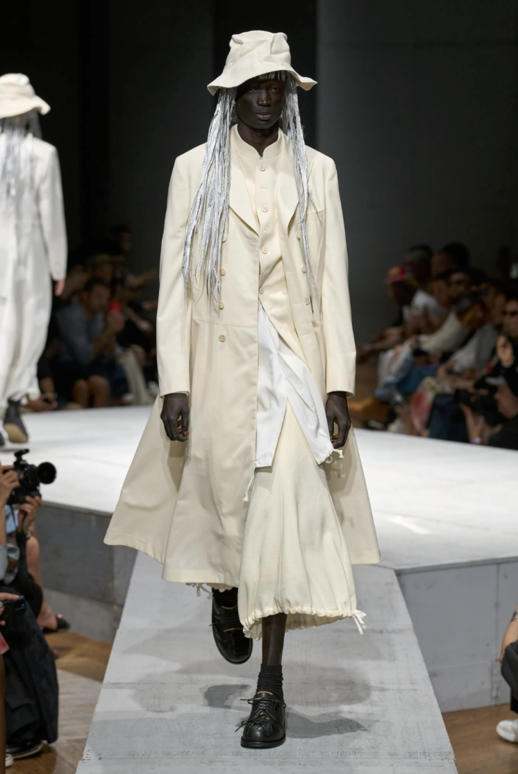 designers at paris fashion week comme des garcons 2.png