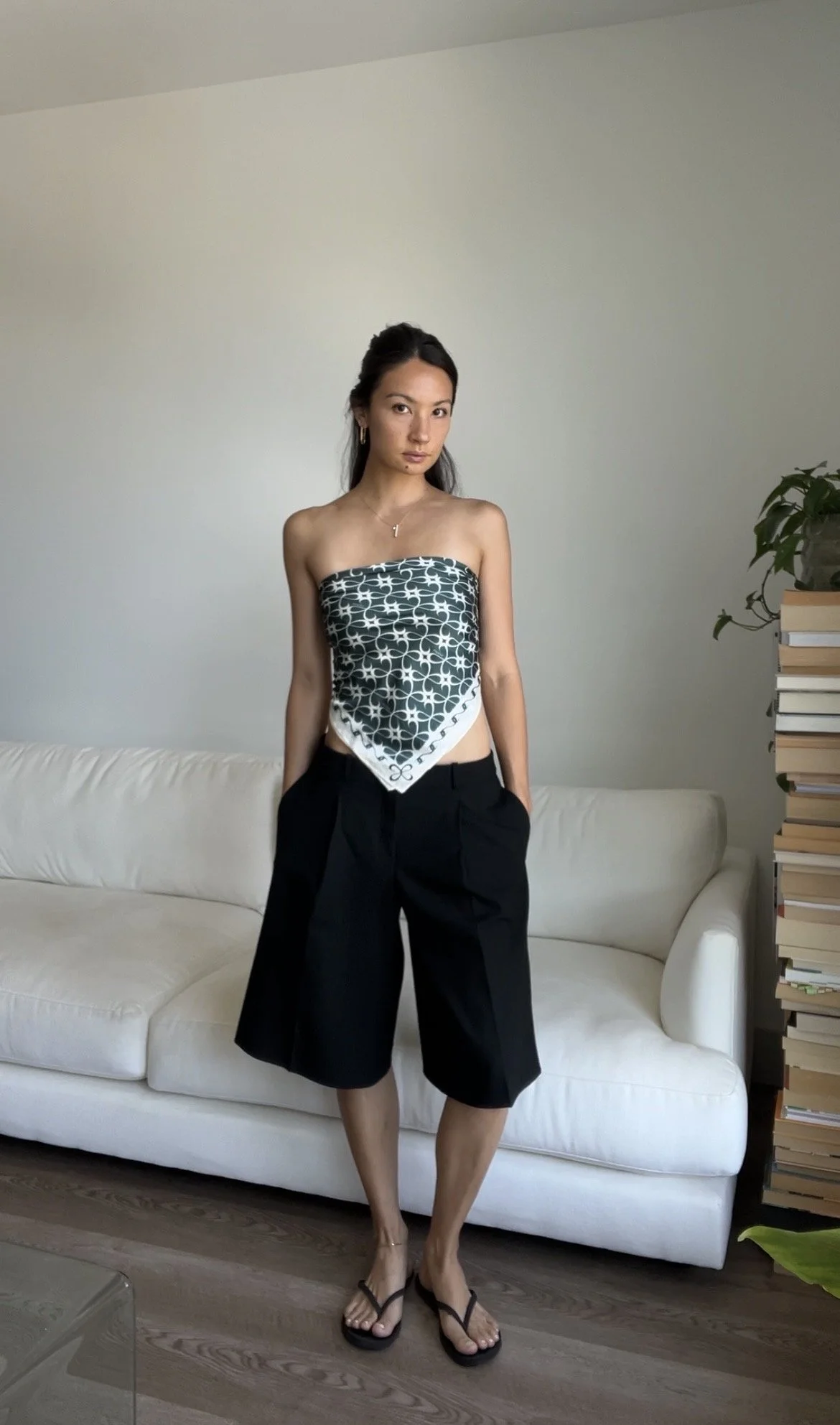how to style bermuda shorts for brunch 2.jpg