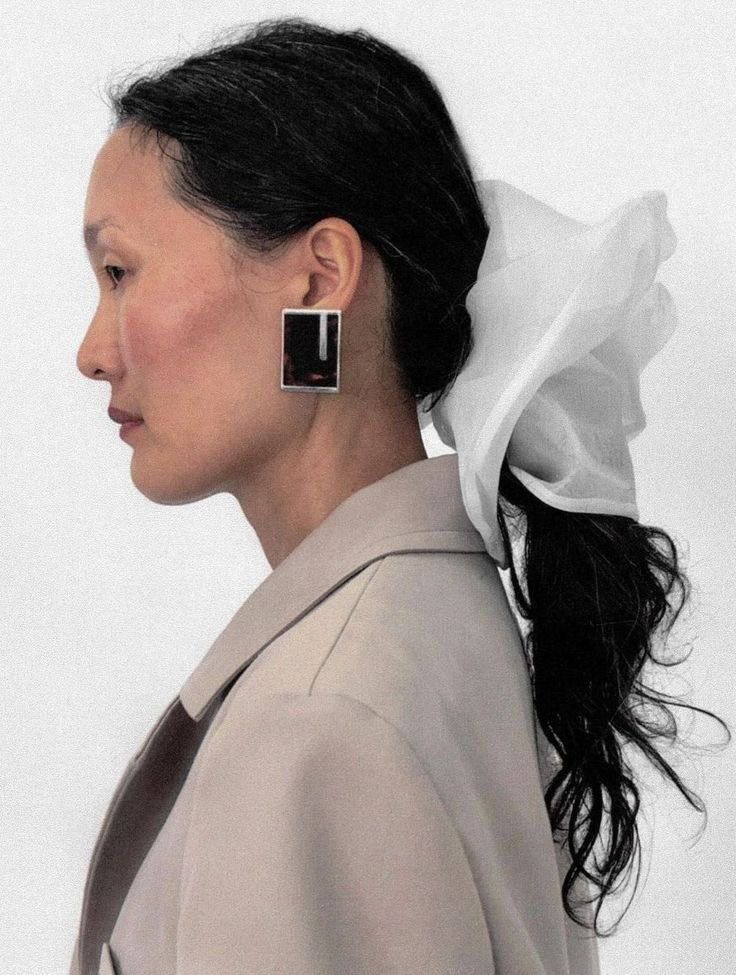 easy summer hairstyle ideas.png