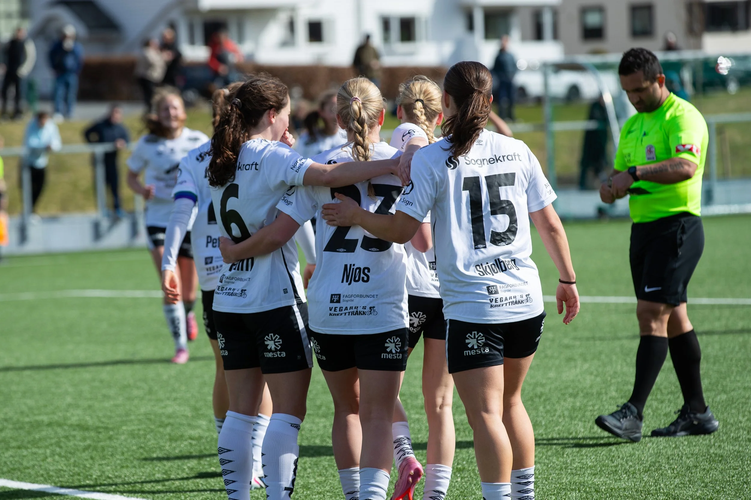 Herleg slitesiger og 3 poeng mot Brann 2!