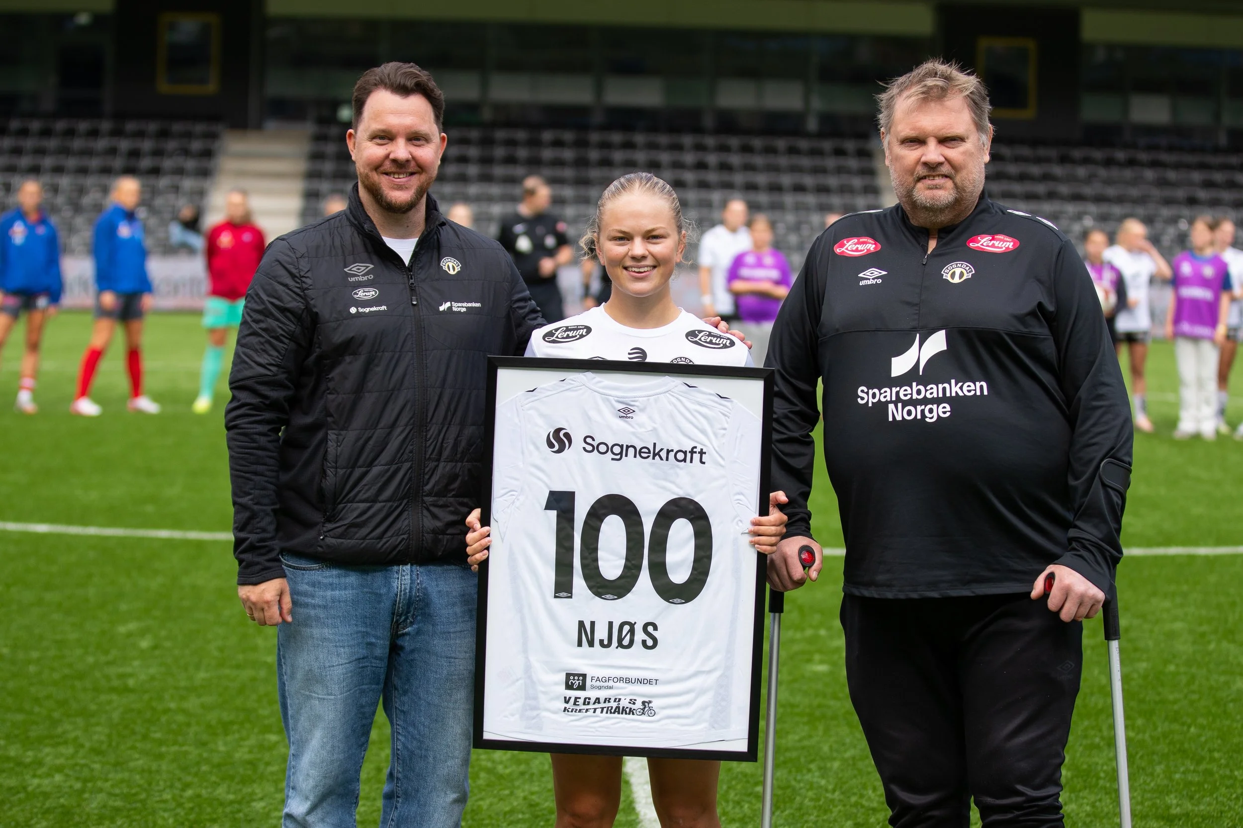 Stor milepæl for Andrea Njøs - 100 kampar i kvitt og svart!