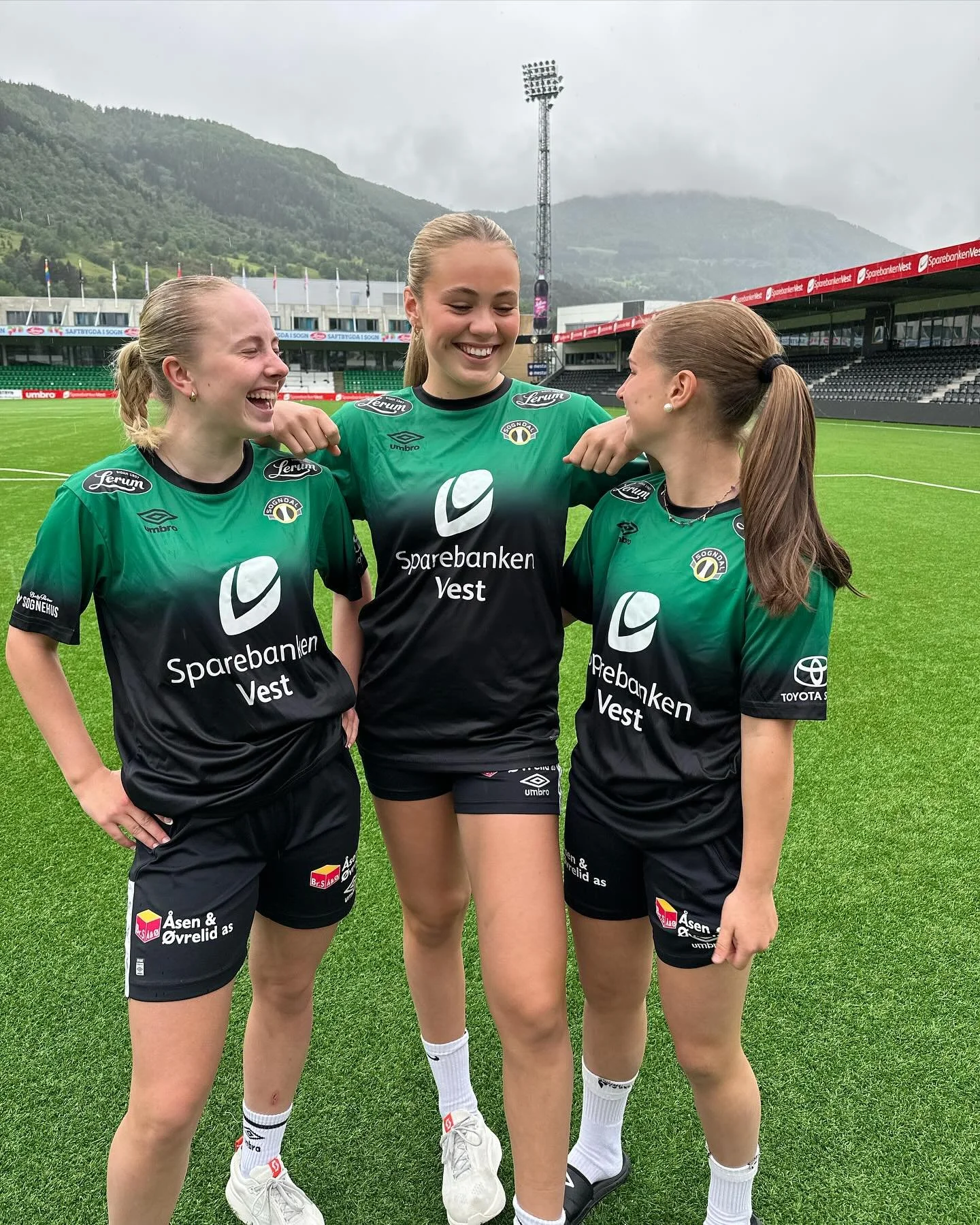 Sogndal FK Damer drakt!