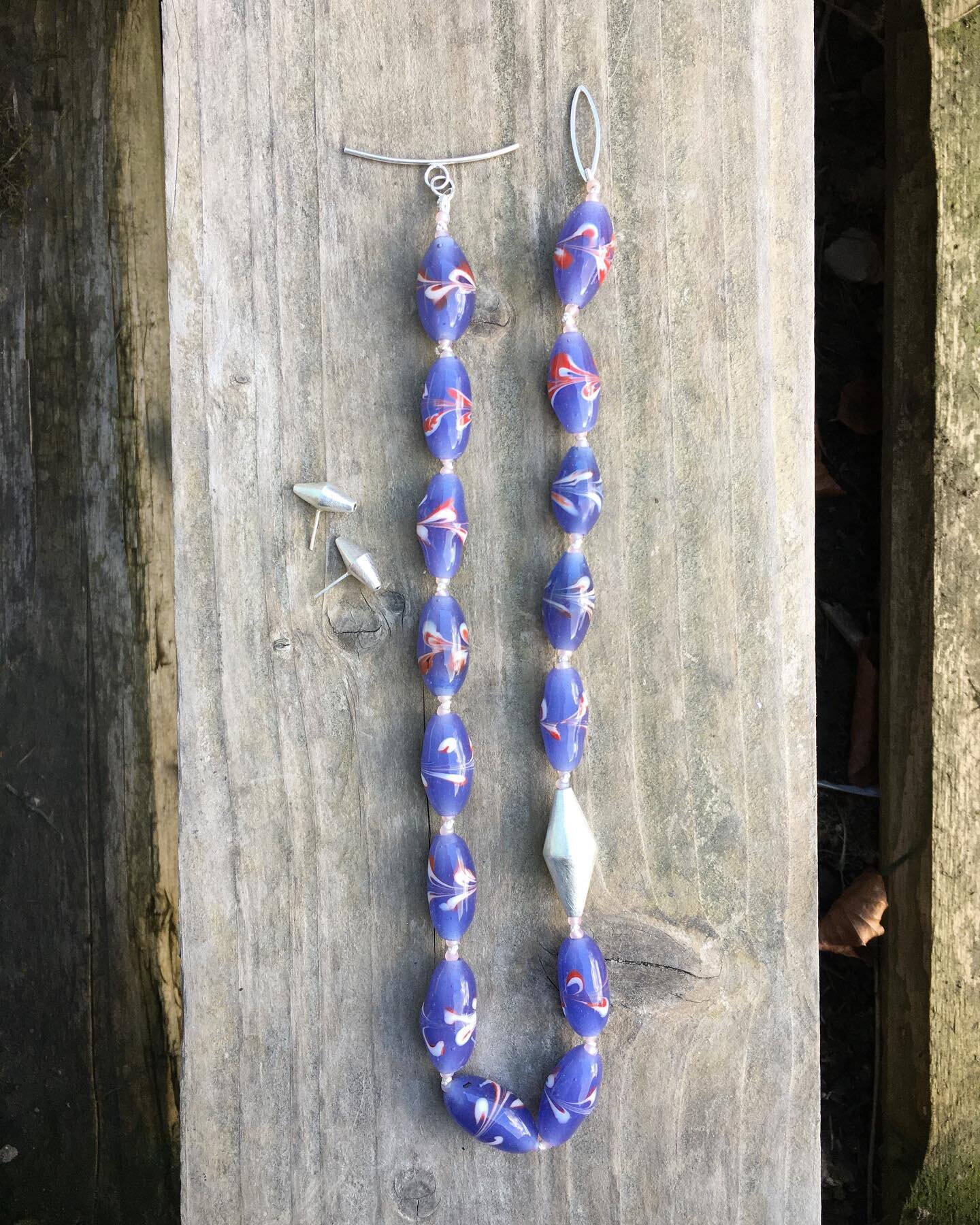 The latest in an occasional series&hellip;these glass beads were the clients own, I made a single silver one of a similar shape to string in to the piece. I like the brushed finish on the metal as a contrast to the smooth, shiny beads. The earrings w